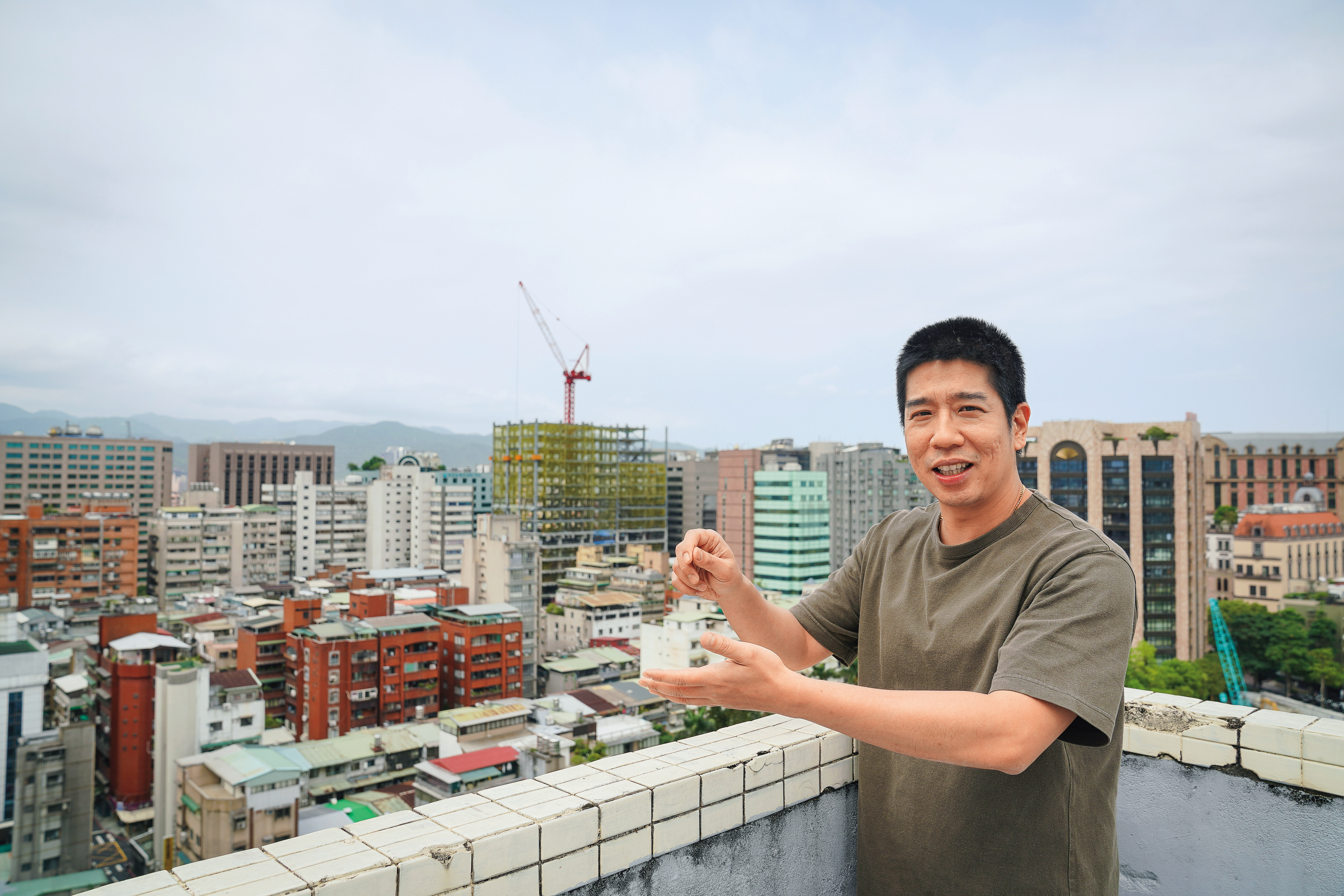 林裕豐專挑穩健成長的龍頭股，趁市場出現風暴時，積極買進。