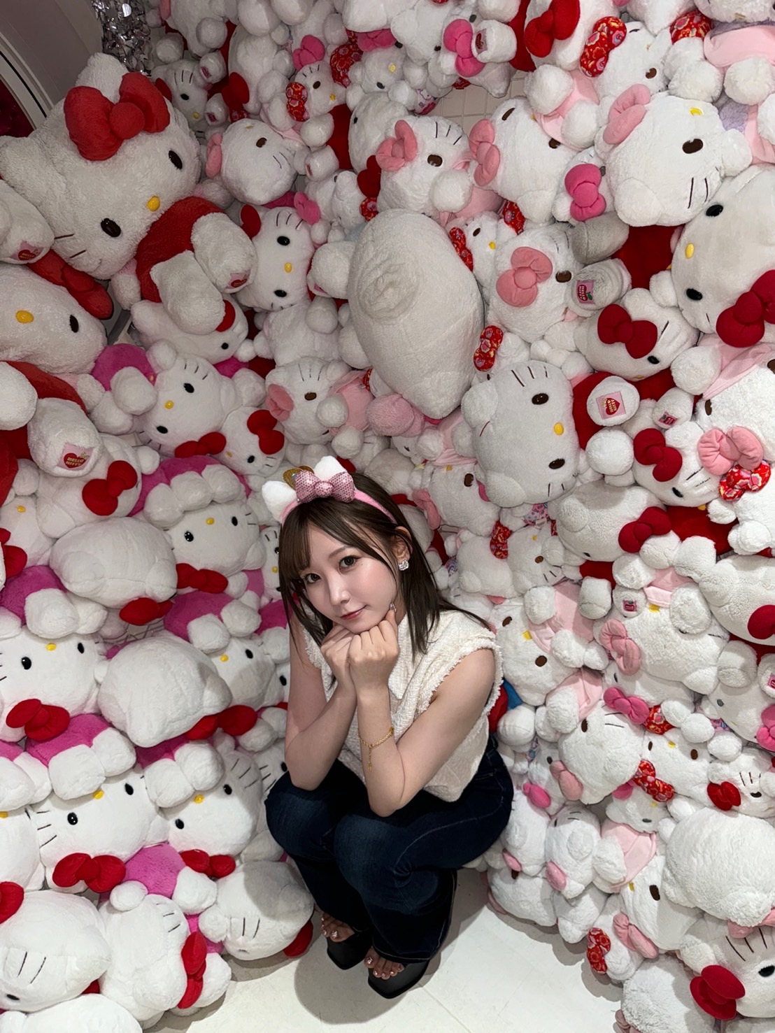 日本AV女優七嶋舞超愛Hello Kitty。(JKF提供)