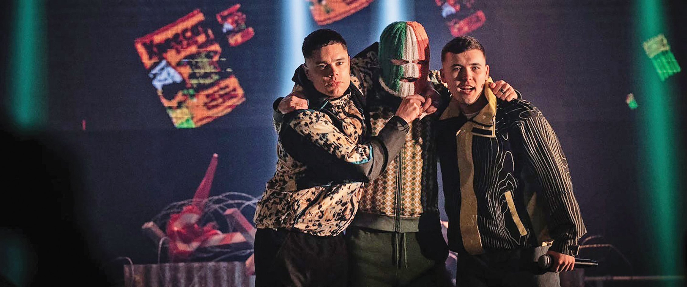 爾蘭的學校老師與兩位叛逆青年以母語愛爾蘭語表演嘻哈，成為拯救母語的民權運動領袖。（翻攝自IMDb.com）