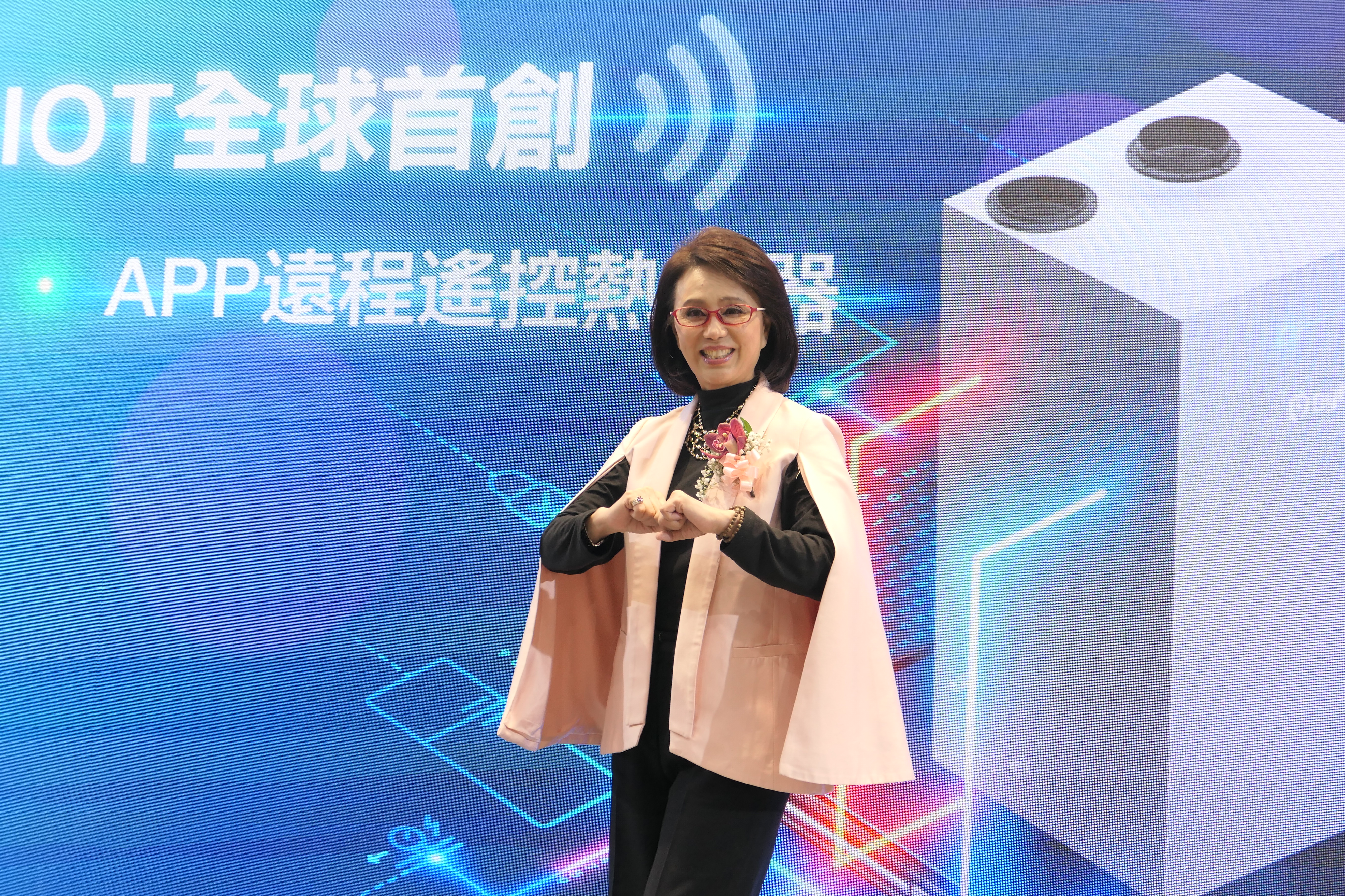 孫翠鳳母親上月辭世，她今現身情緒穩定。