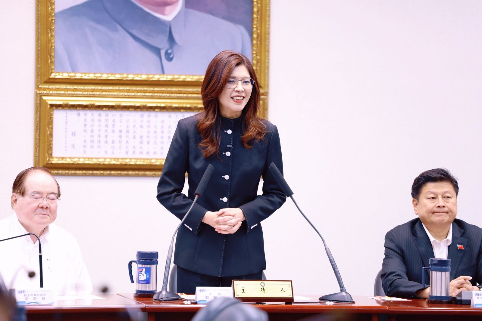 鄭麗文喊願與賴清德見面溝通 總統府冷回:能否趕快審國防特別條例?