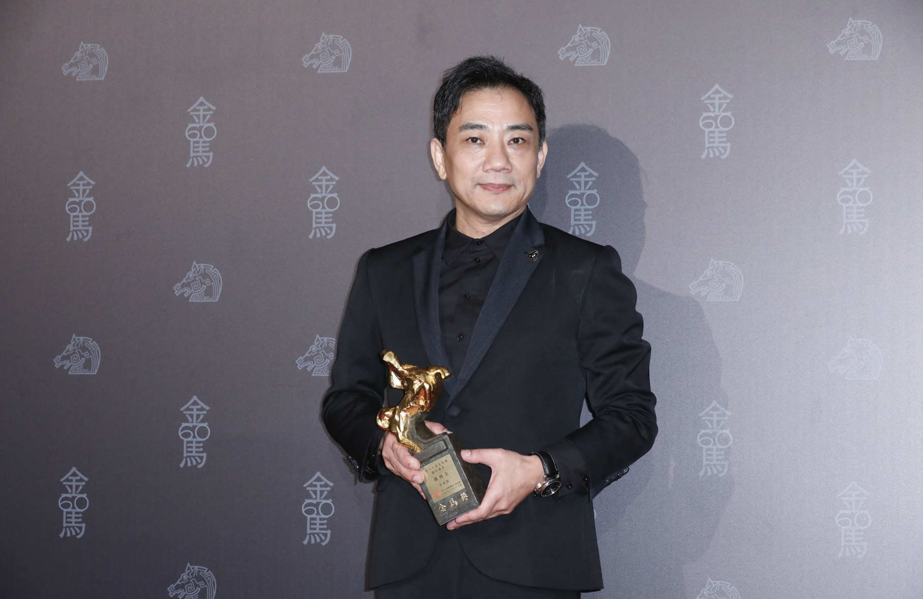 蕭雅全一改前作《范保德》的缺點,嘗試讓《老狐狸》與觀眾的距離更加接近。