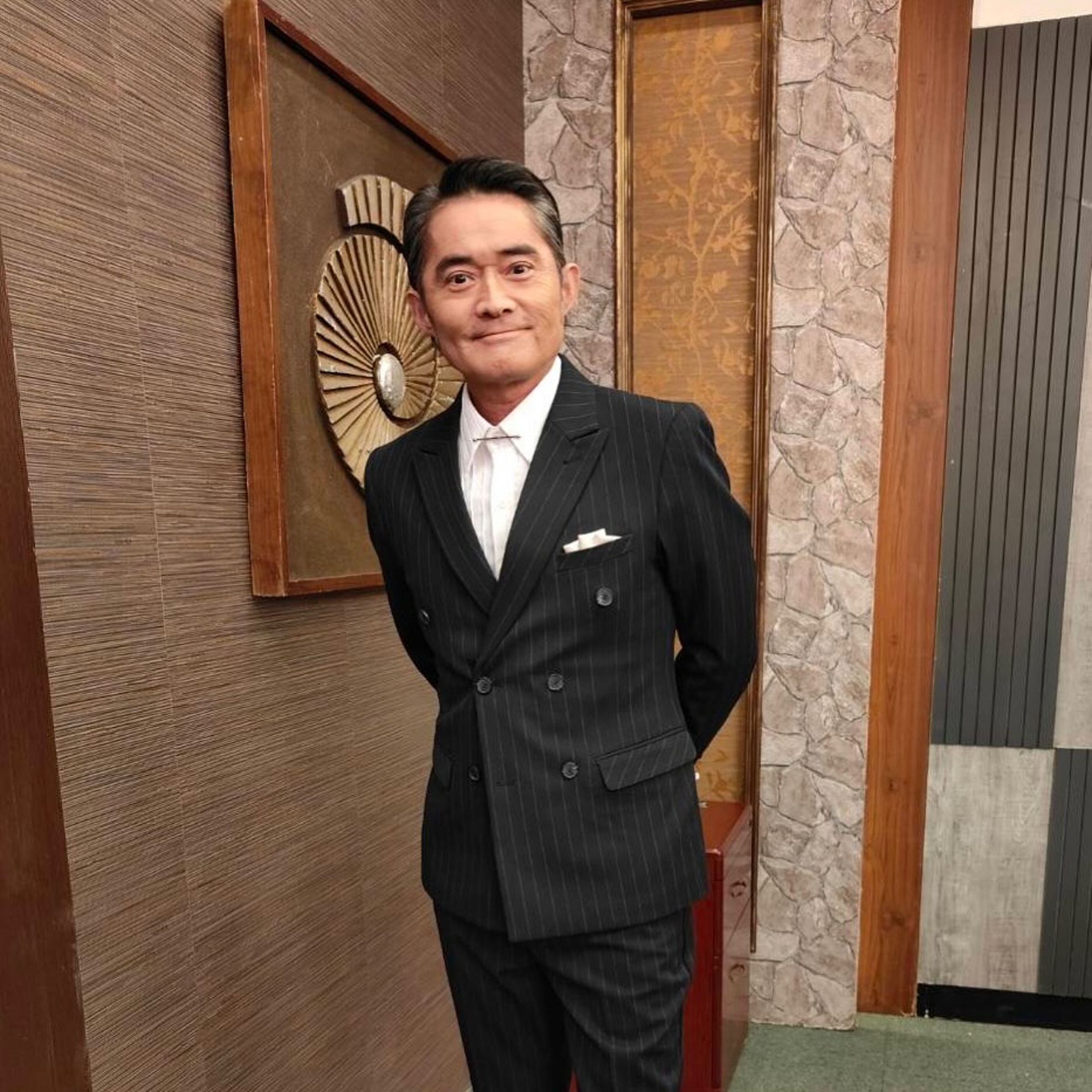 江國賓演出大魔王後，曾在市場被觀眾丟橘子。（江國賓臉書）