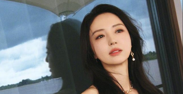 董璇宣布再婚，並分享自己重新相信愛情。（翻攝自董璇微博）