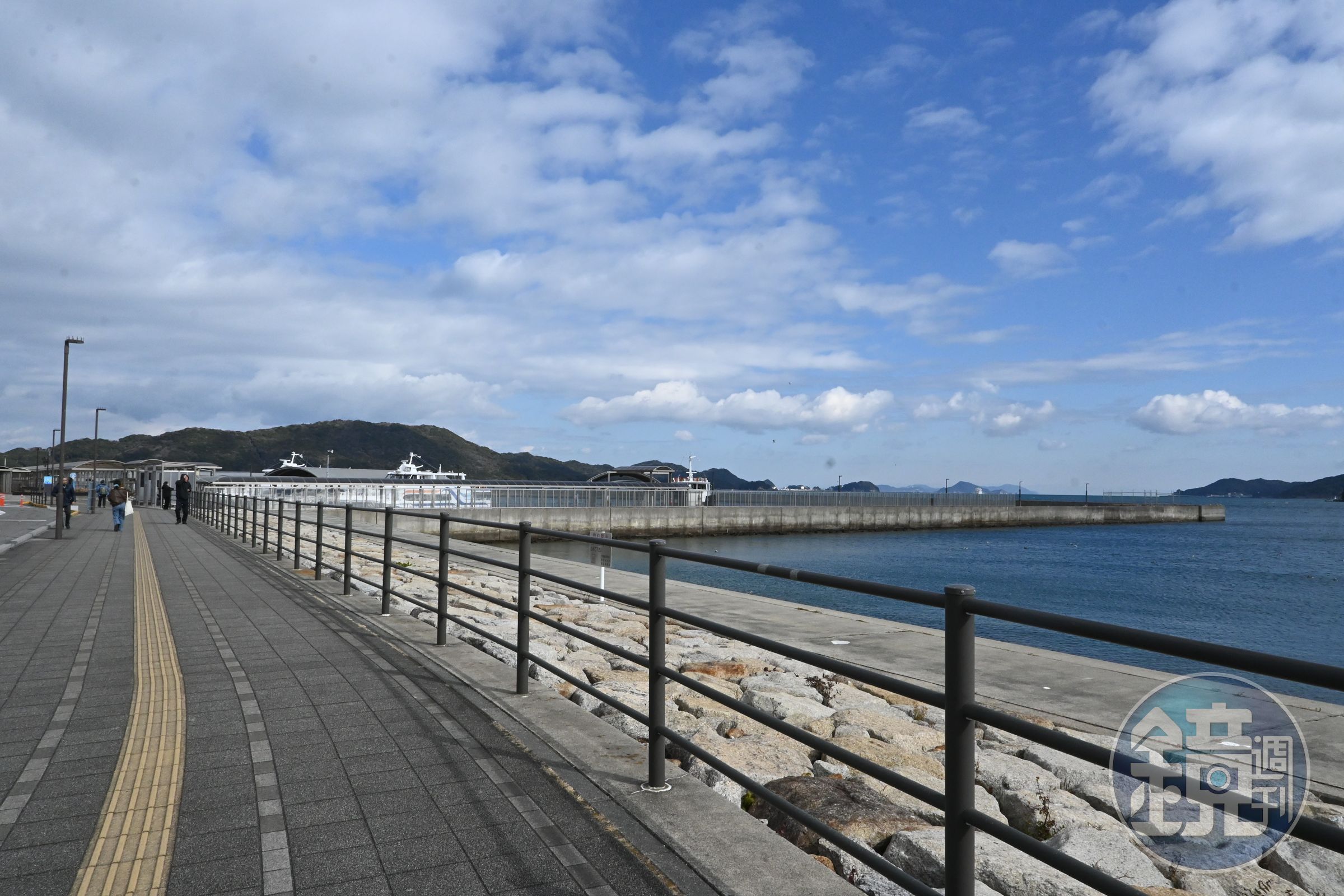 從鳥羽港搭乘定期船約20分鐘，就能抵達答志島。