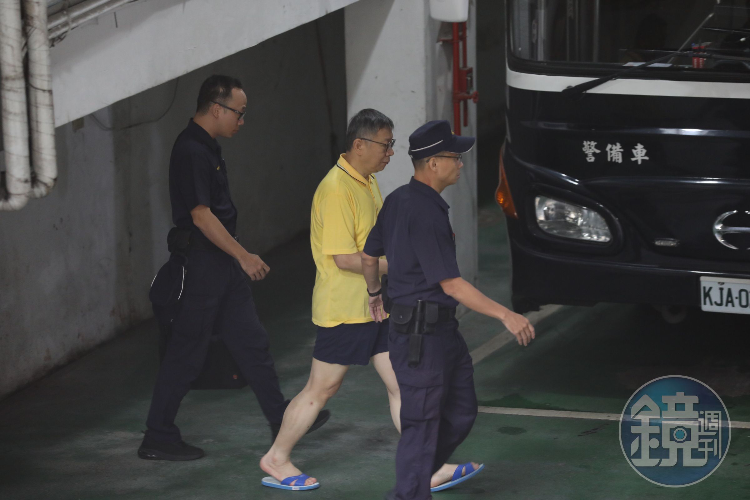 柯文哲因京華城案遭羈押禁見,無法出席國慶晚會,仍得到韓國瑜的關懷。(本刊資料照)