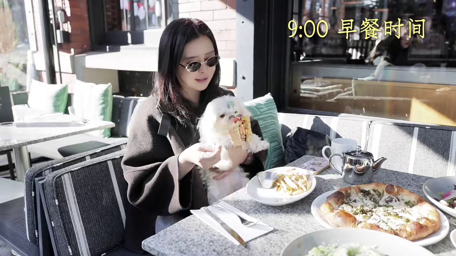 王祖賢早上9:00出門吃早餐。（翻攝小紅書）