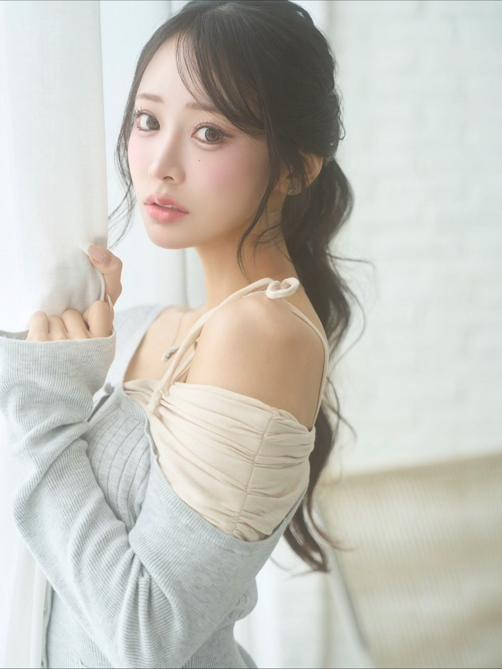 不少網友與爆料帳號推測，瑪麗安可能是與牛郎男友前往中國旅遊時受託帶貨才誤觸法網。（翻攝自IG）