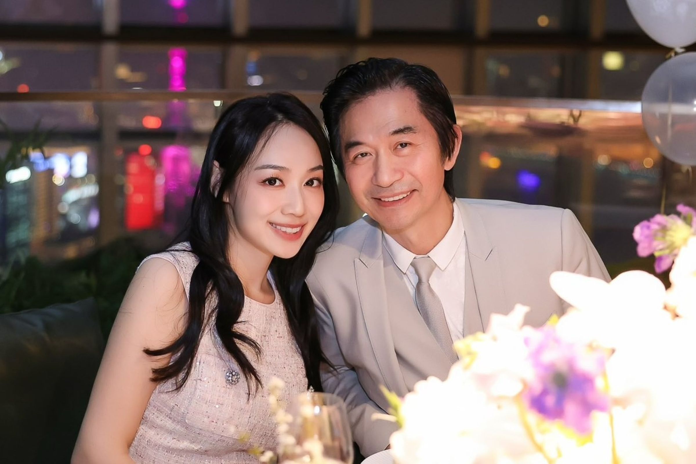 黃舒駿紀念結婚15週年,在社群向老婆告白。(翻攝自黃舒駿臉書)