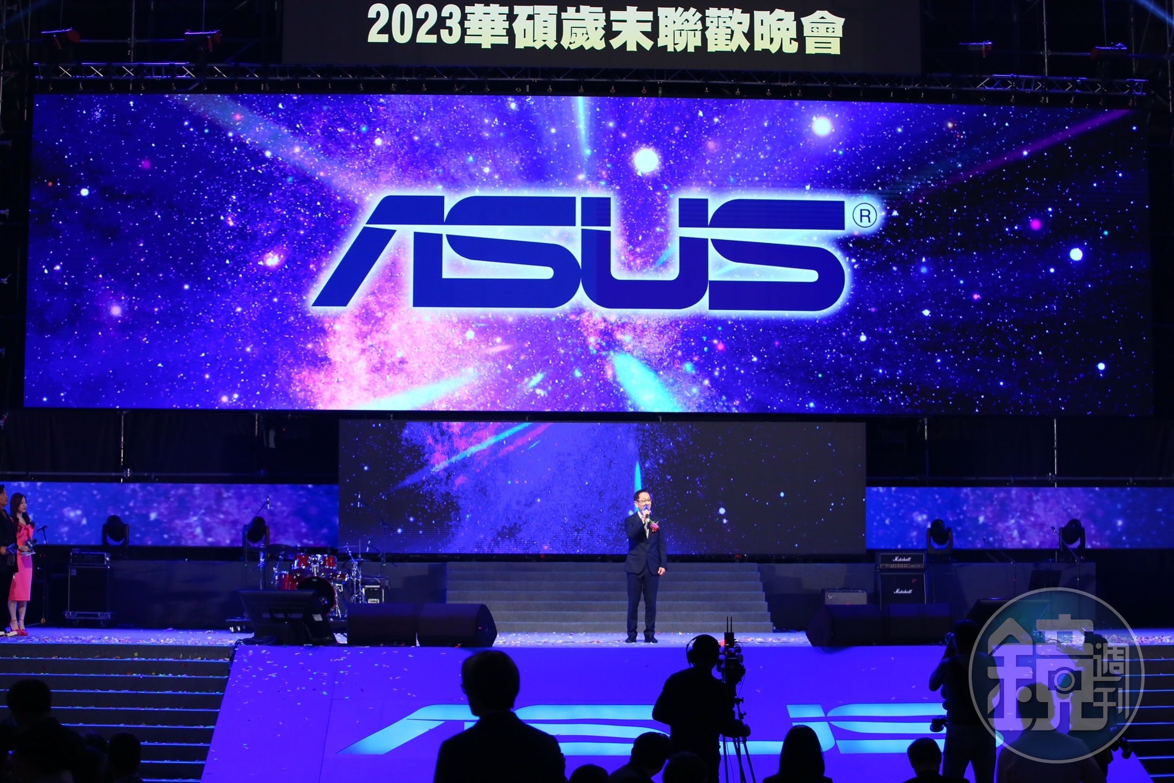 華碩去年底股價飆破500元、創近28年新高,睽違3年的實體尾牙更祭出Toyota Altis和總獎金超過2,000萬元大紅包。