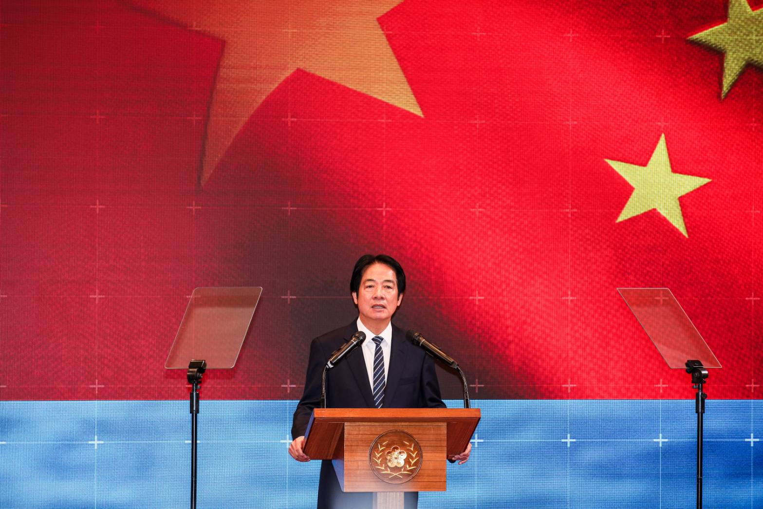 賴清德上週召開記者會，提及政府研擬了兩項「守護民主台灣國家安全行動方案」作為具體的因應策略。（鏡報鄒保祥）