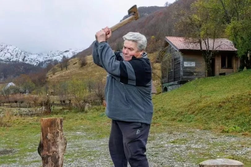 她活到58歲堅持當處女，拒絕15次求婚！此生絕不做愛。（翻自《每日星報》）