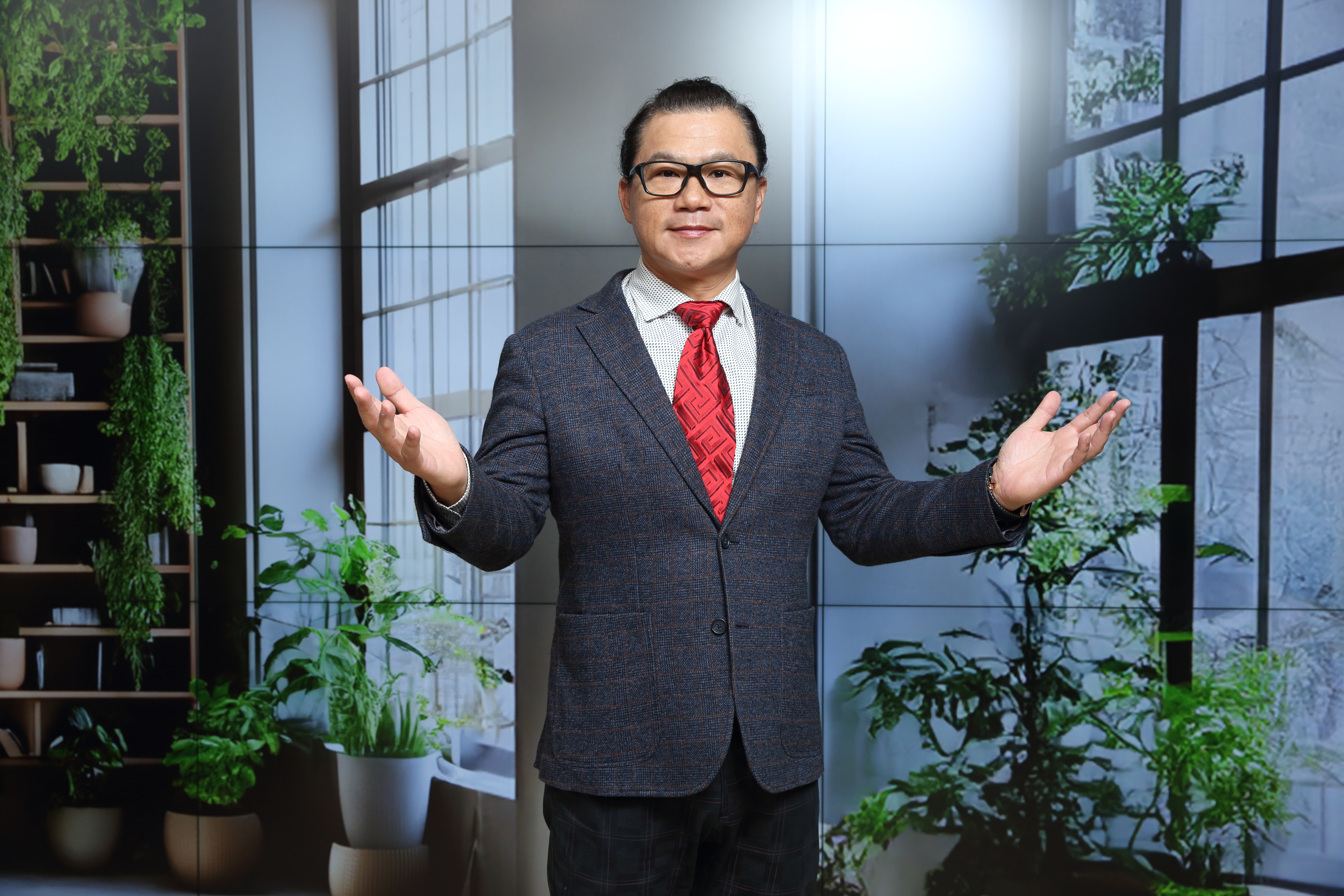 投資達人謝晨彥分析,規模相對輕盈的主動式ETF進出更顯彈性。