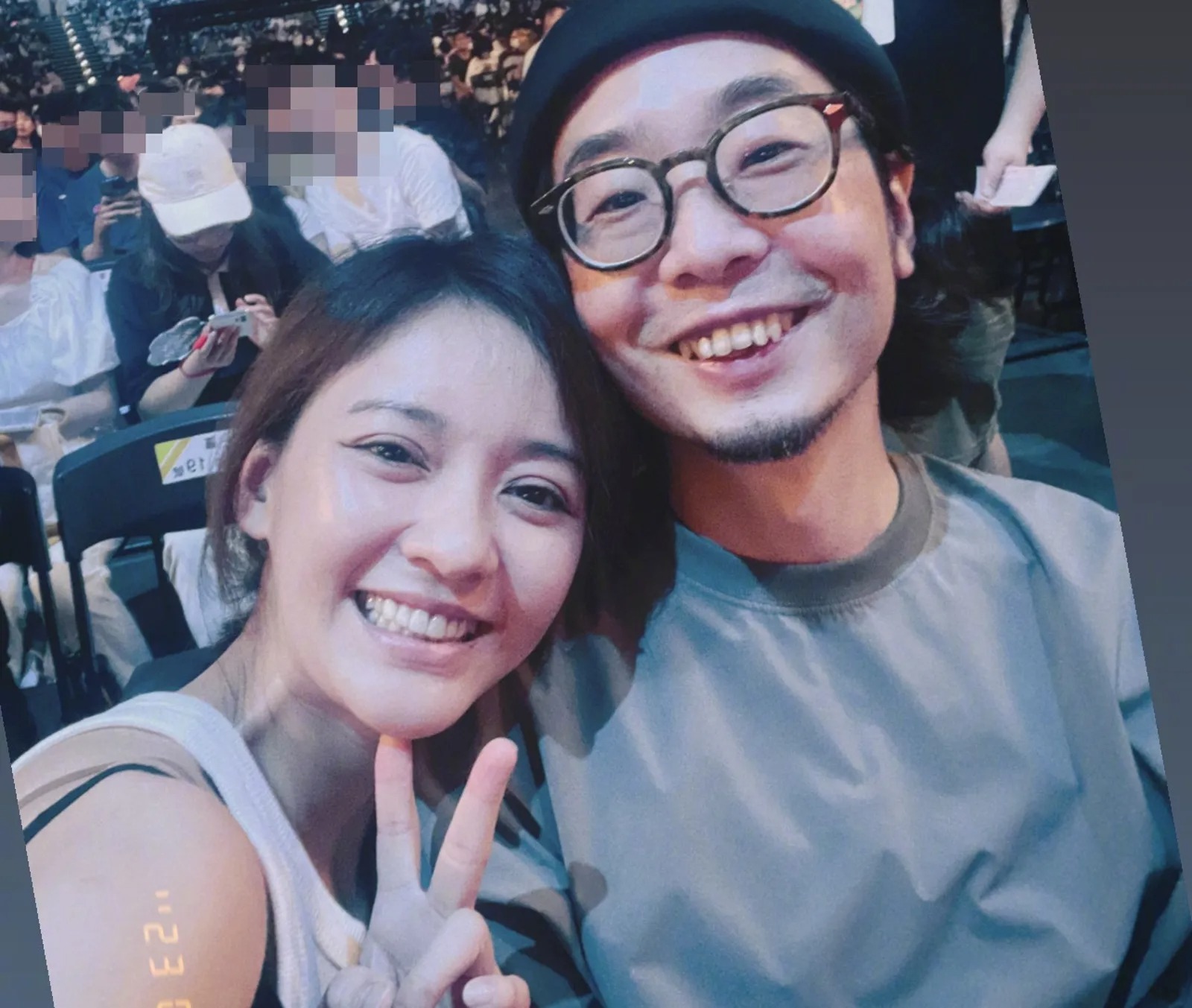 陳意涵婚前交往過多位帥男友,導演許富翔給她的安全感與自在,是最後能把陳意涵娶回家的主要原因。(陳意涵微博)