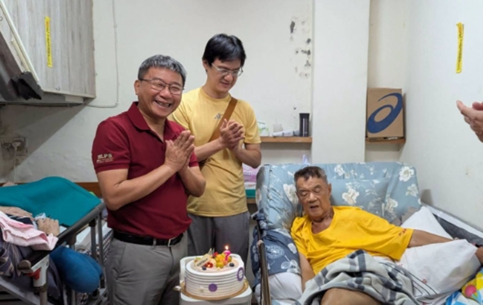才剛切完生日蛋糕…高雄10連霸里長「狄老大」過世 議員不捨喊:您沒有走,只是去消遙