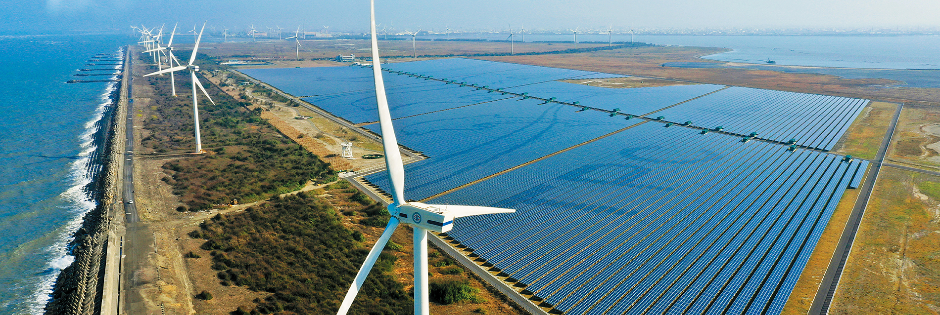 法人表示，綠能發展為全球共識，不論哪一黨勝選，趨勢都不會改變。（台電提供）