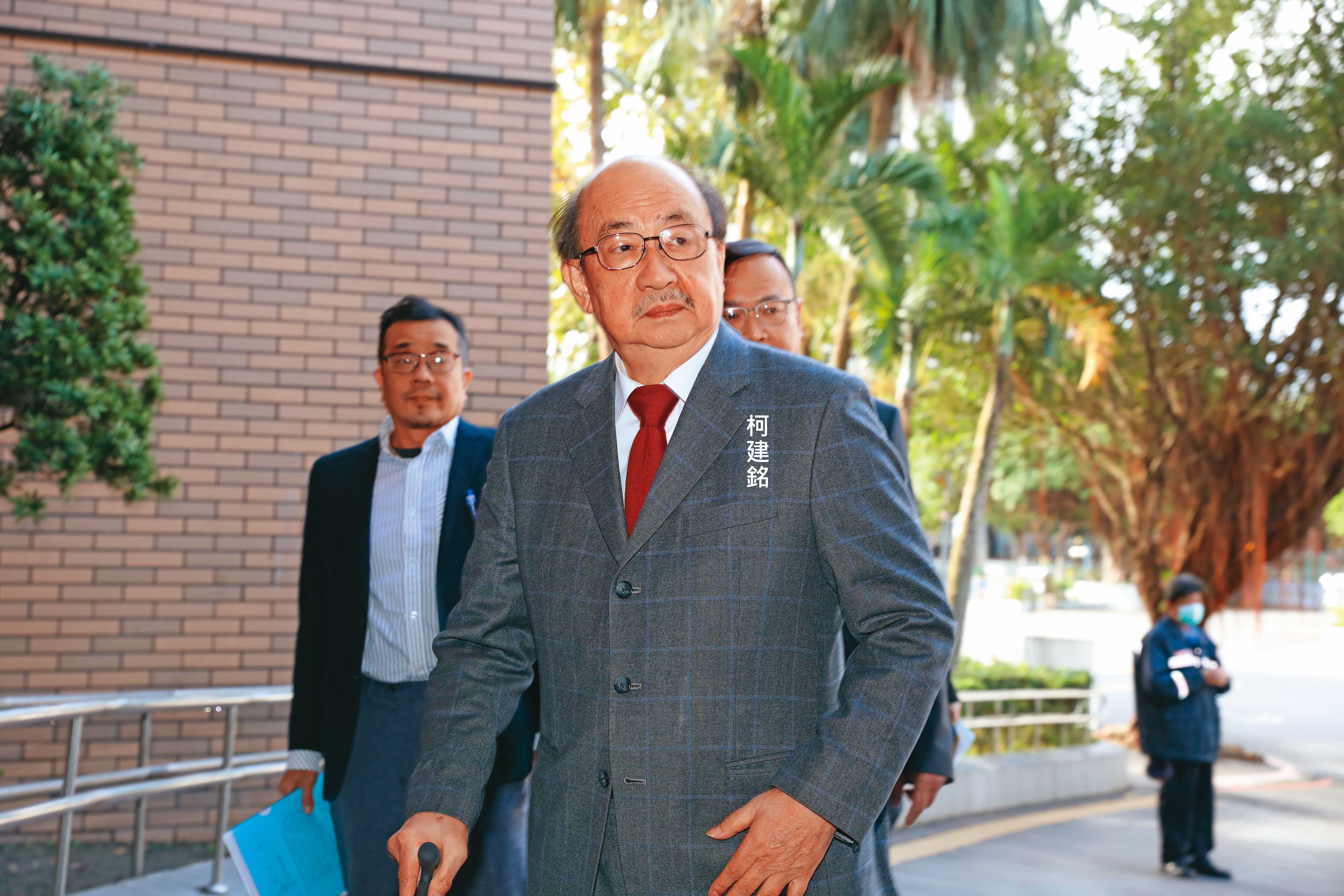 →柯建銘火力全開批藍打白，拋出「雙罷」宣示掀起熱議。