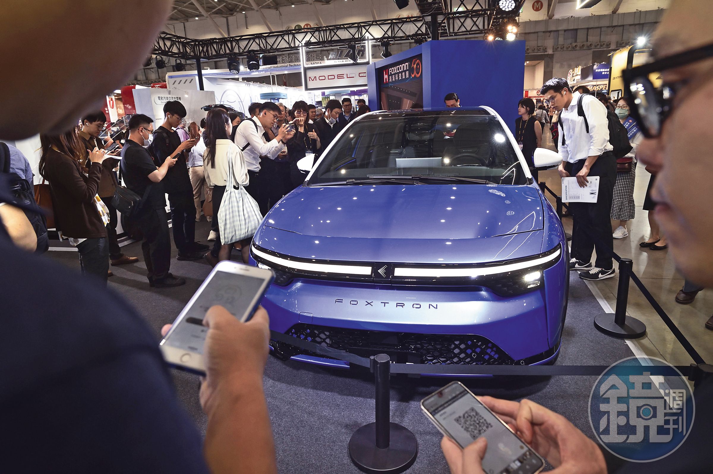 受惠電動車長期發展和跨領域能力，鴻海今年來股價表現犀利。