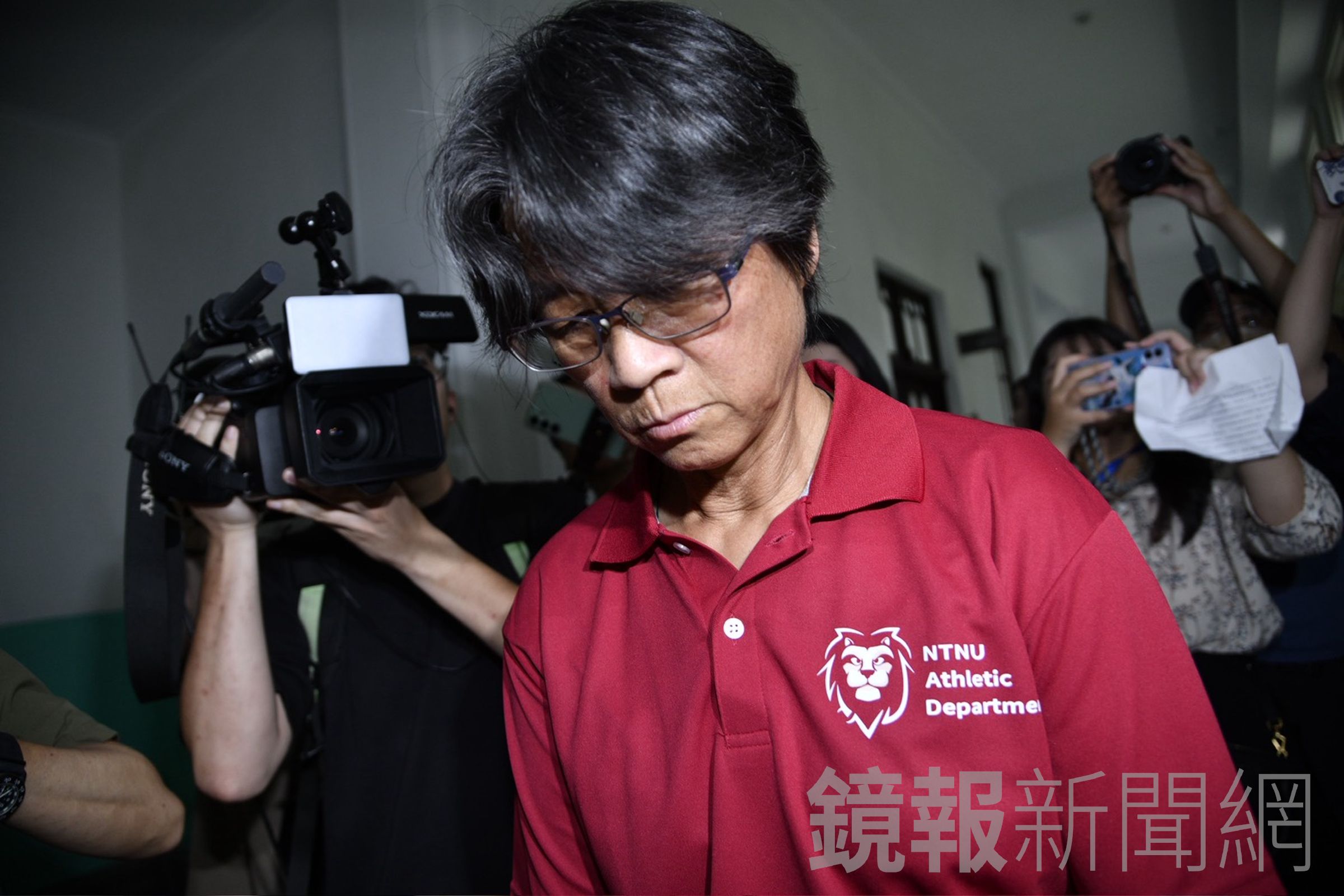 周台英丟了教職，現在博士學位也遭撤銷。（鏡報李智為攝）