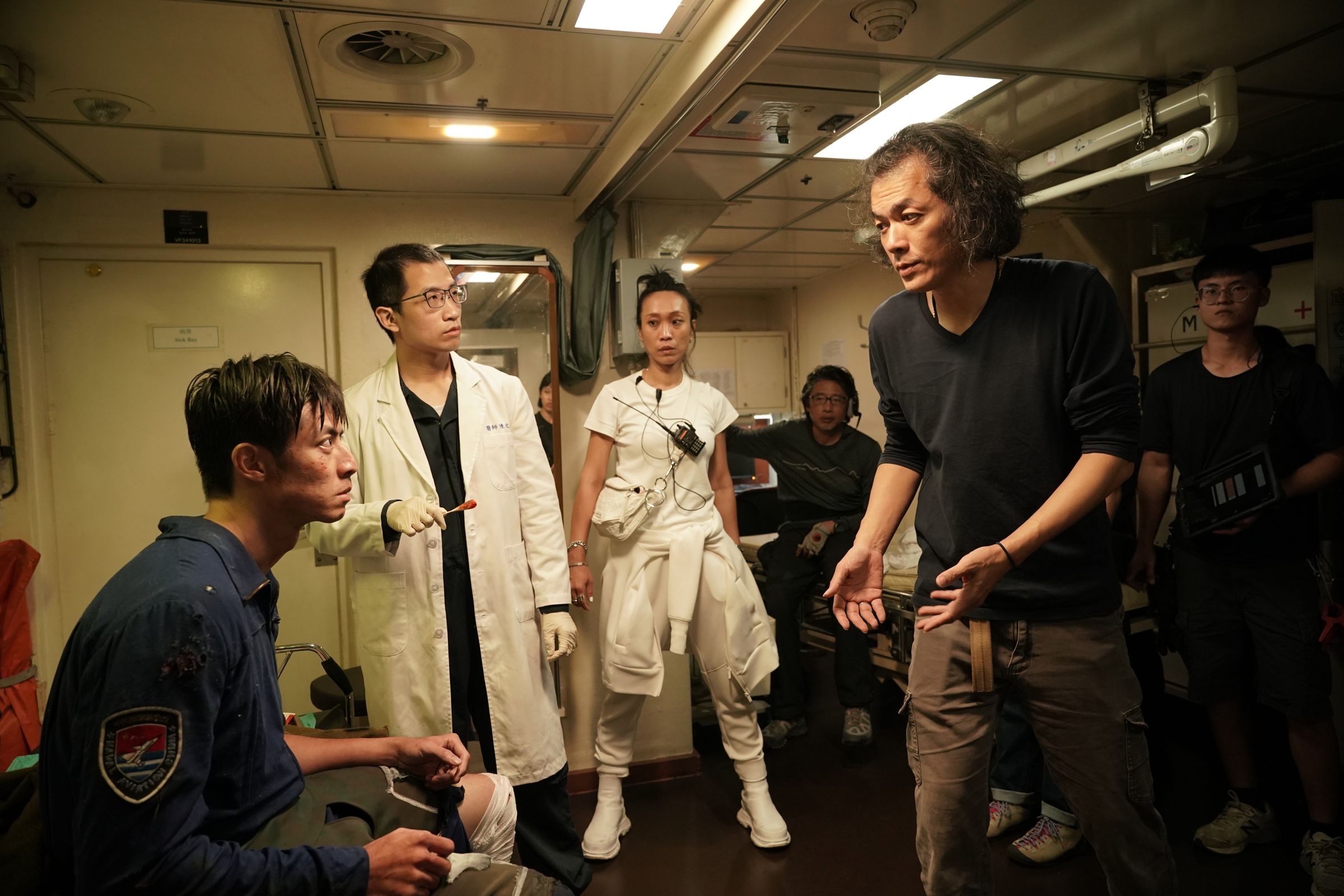 導演羅景壬(右)執導《零日攻擊ZERO DAY》。(零日文創提供)