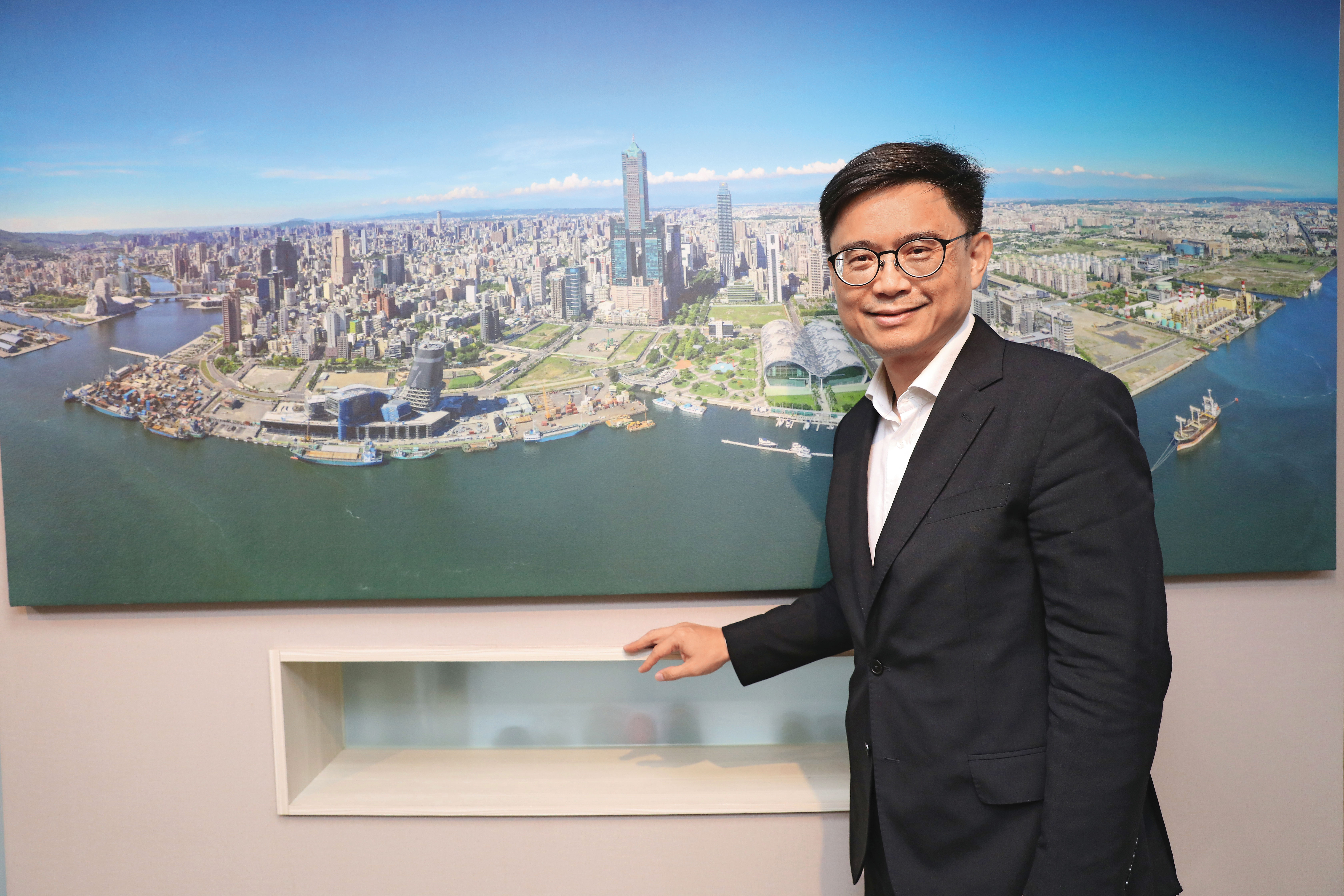 專訪賴瑞隆/穩住高雄產業根基接軌AI 賴瑞隆:就任市長當天做一事