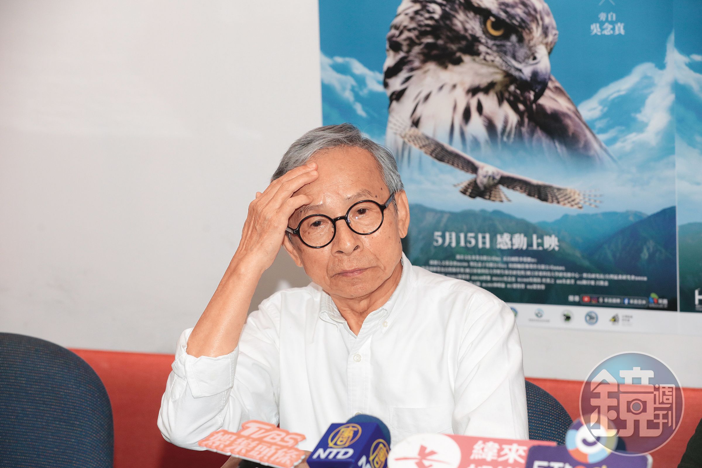 來來來～西當普利鼠（=Sit down please）！看吳念真撫額苦思的樣子，莫名有種反差萌。