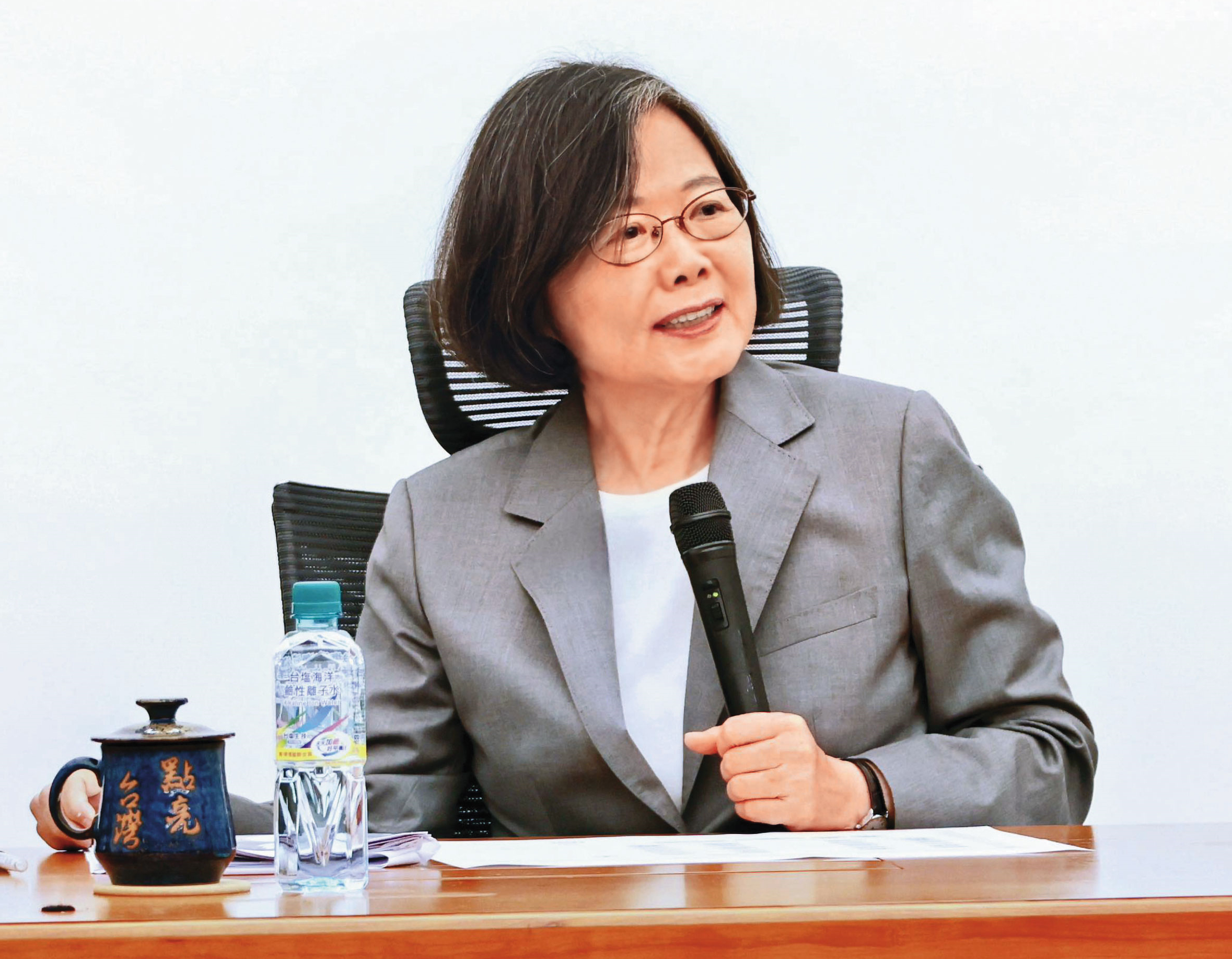 蔡英文卸任逾1年半，近期低調運籌公共政策讀書會，參與者不乏前內閣官員。（翻攝蔡英文臉書）