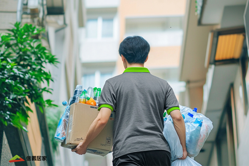 信義居家公布站內數據，「垃圾代收」成為平台成長最快的服務， 4月訂單量較3月成長近一倍。（信義居家提供）