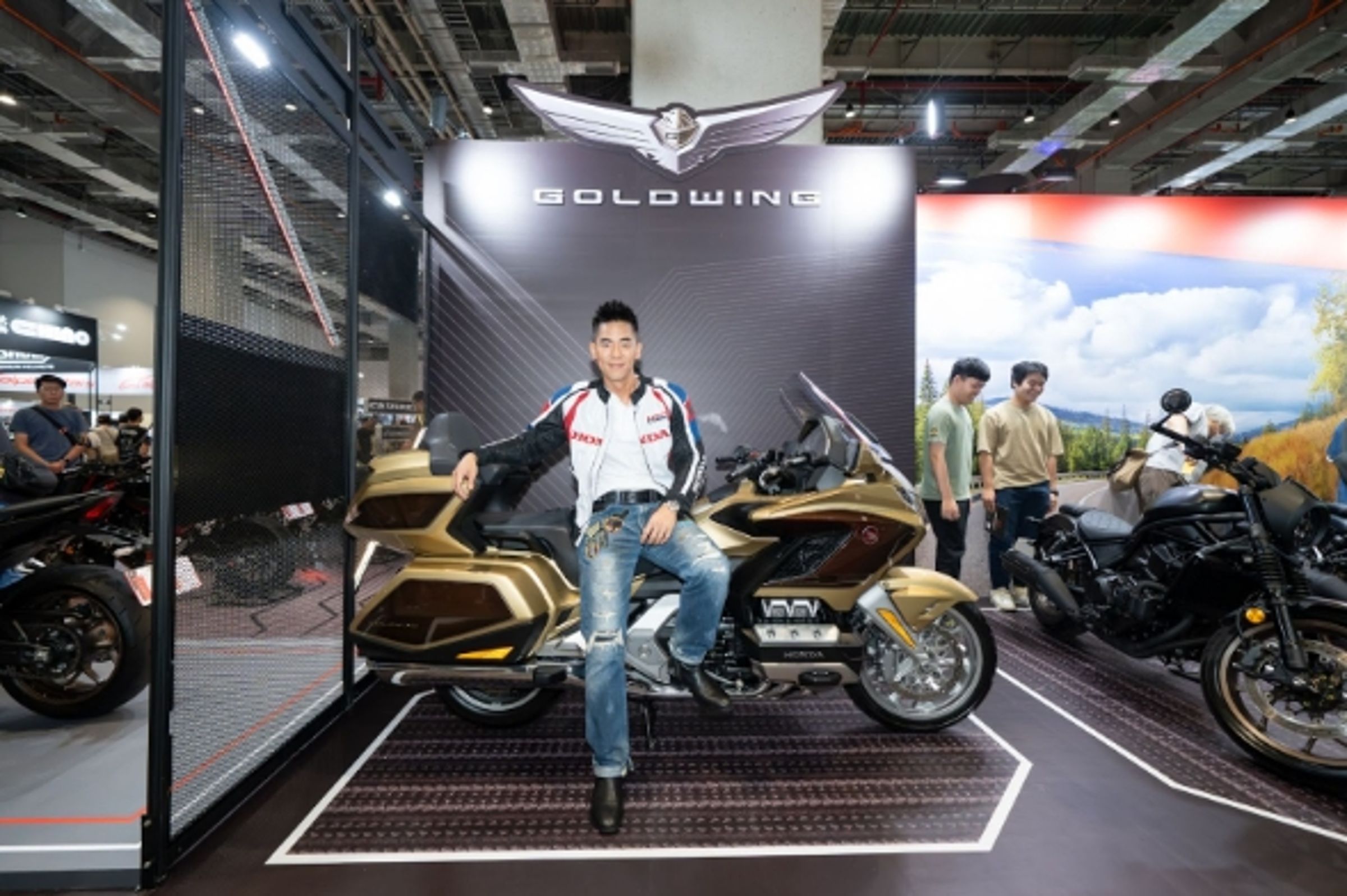 柯有倫現身Honda重機展,分享放空哲學與重機浪漫。 (Honda Taiwan 提供)