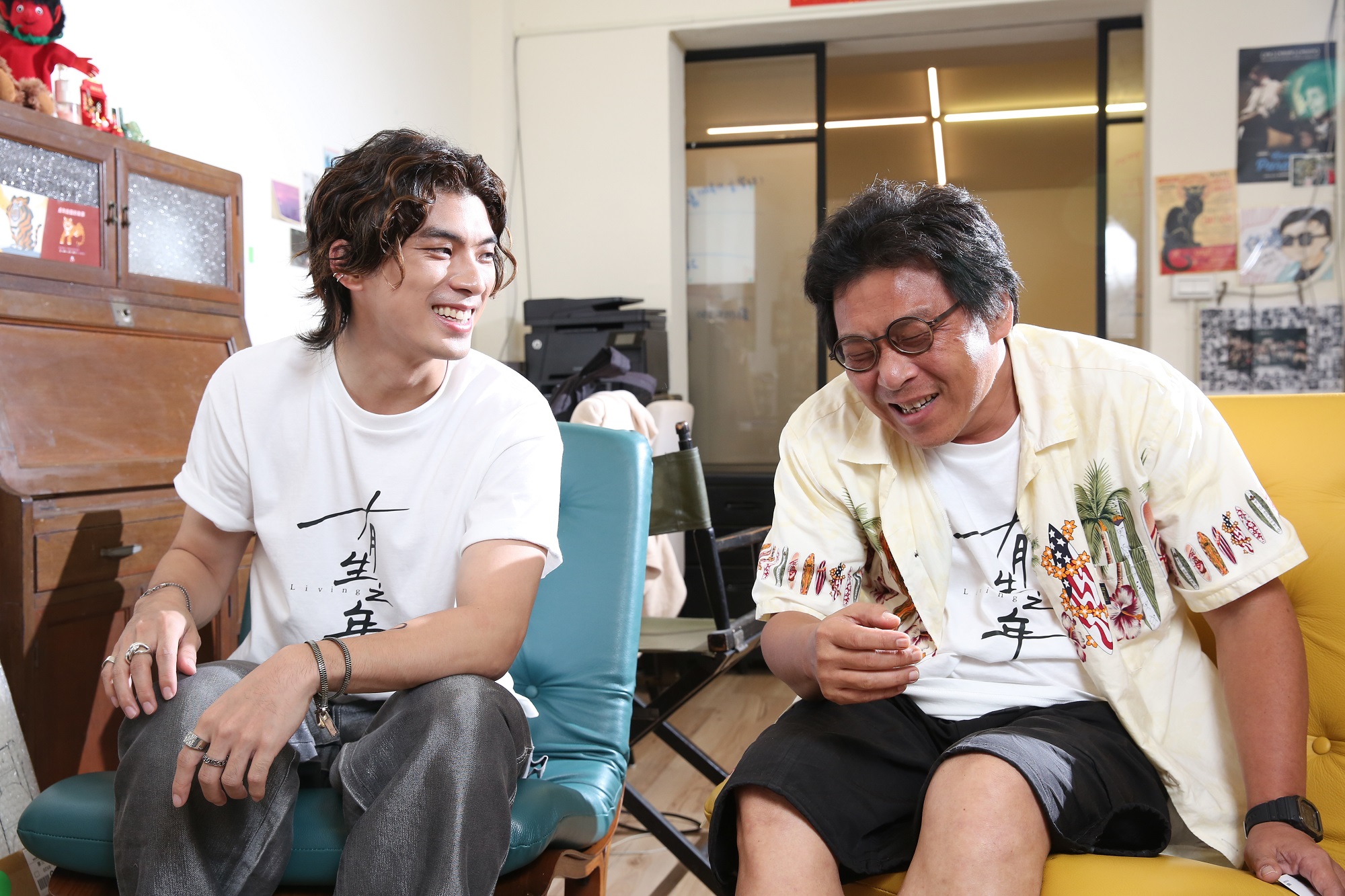 許肇任（右）與林哲熹（左）合作《有生之年》，幕後發生許多意想不到的趣事。