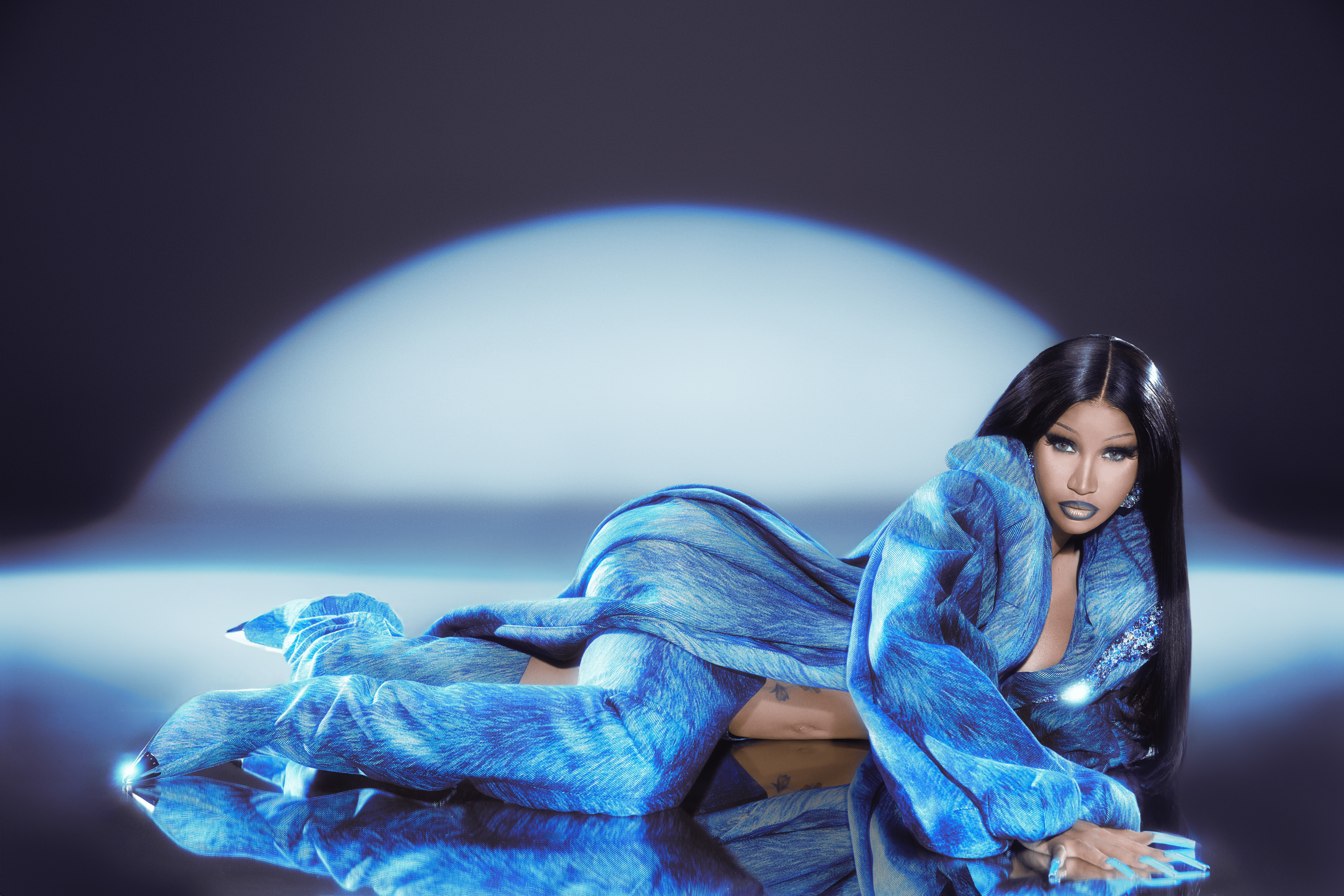 作風始終率性又大膽的卡蒂B，完全不管別人眼光，就連婚姻也是如此。（華納音樂提供）