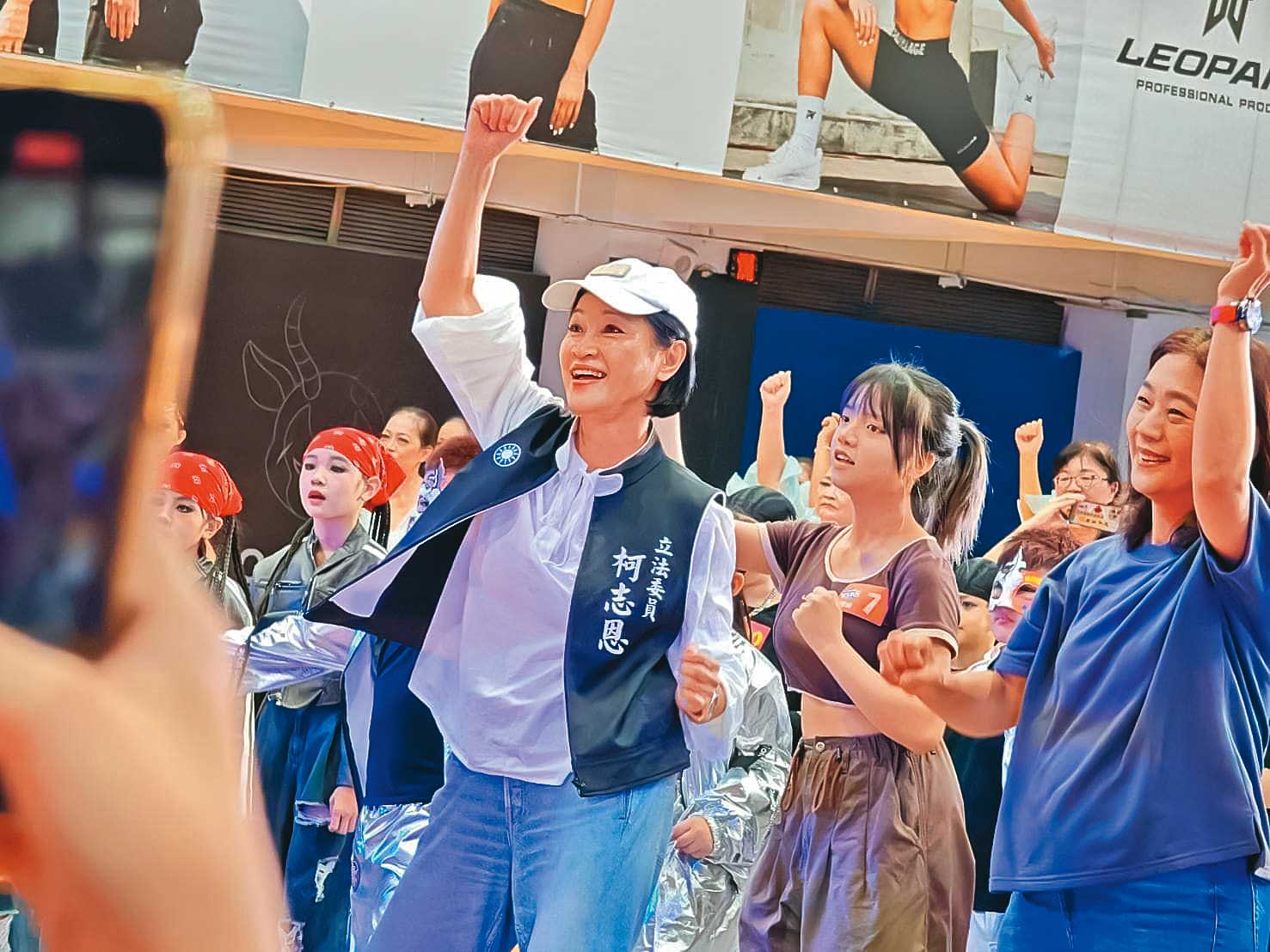 教育界出身的柯志恩，近期質詢開始加入台電、中油等高雄投資議題，展現企圖心。（翻攝柯志恩臉書）