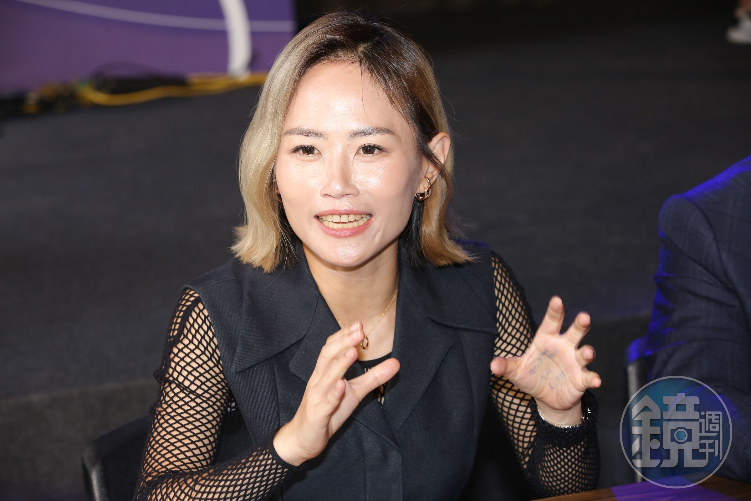 vivo台灣總經理陳怡婷表示，與vivo實際接觸狀況不同，中國手機品牌合計市占率逾30%，「電信商不太會去做一些其他的動作」。