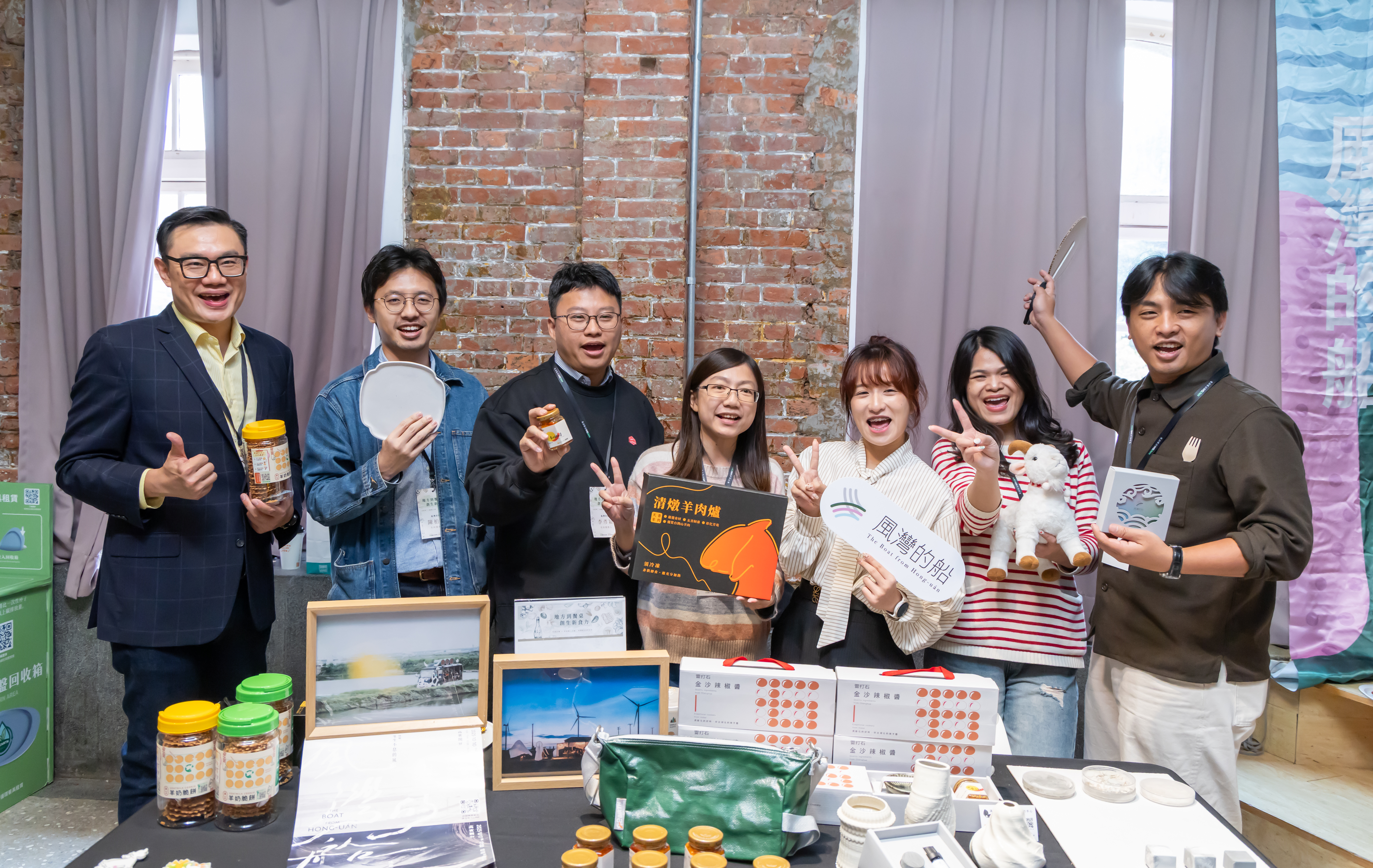 風灣的船持續與在地青創夥伴合作，策劃一場場別具風味的餐會。