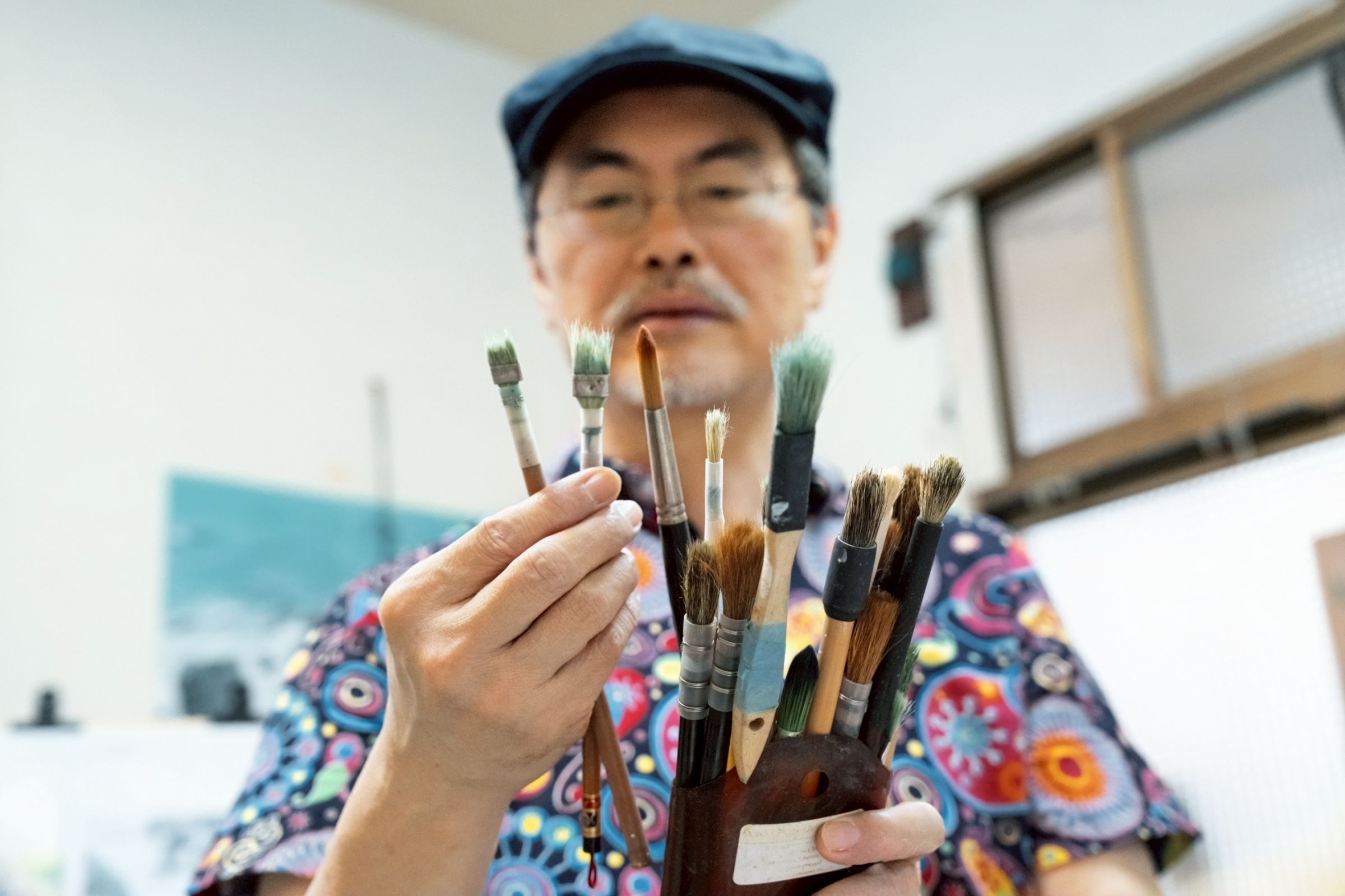 粘信敏自製畫具,探索更多創作可能。(攝影/陳巧羚)
