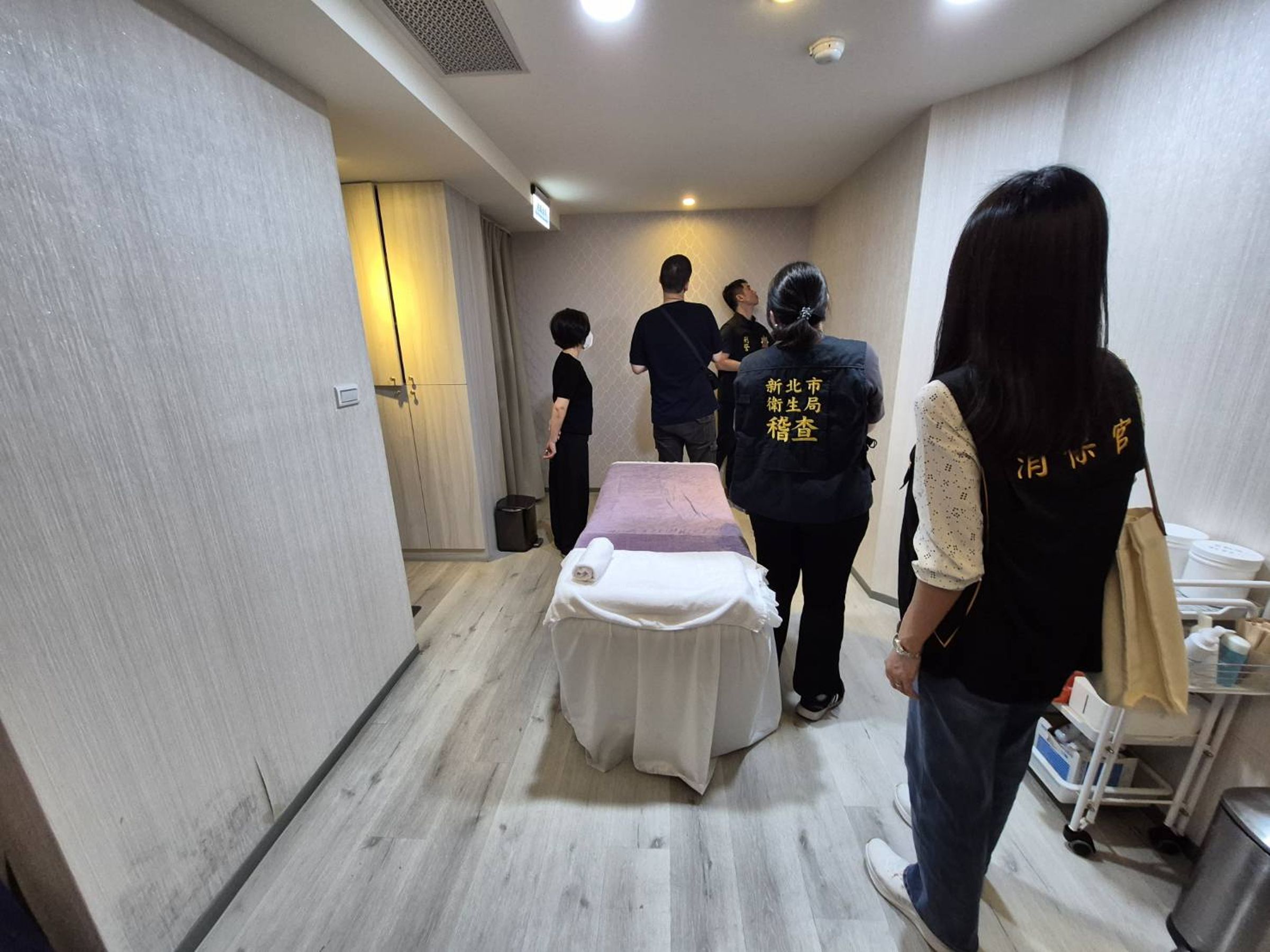 新北市衛生局確認轄內光澤集團位於板橋2家診所有相同情事，市府依《醫療法》處50萬元罰鍰並勒令停業6個月。（新北市衛生局提供）