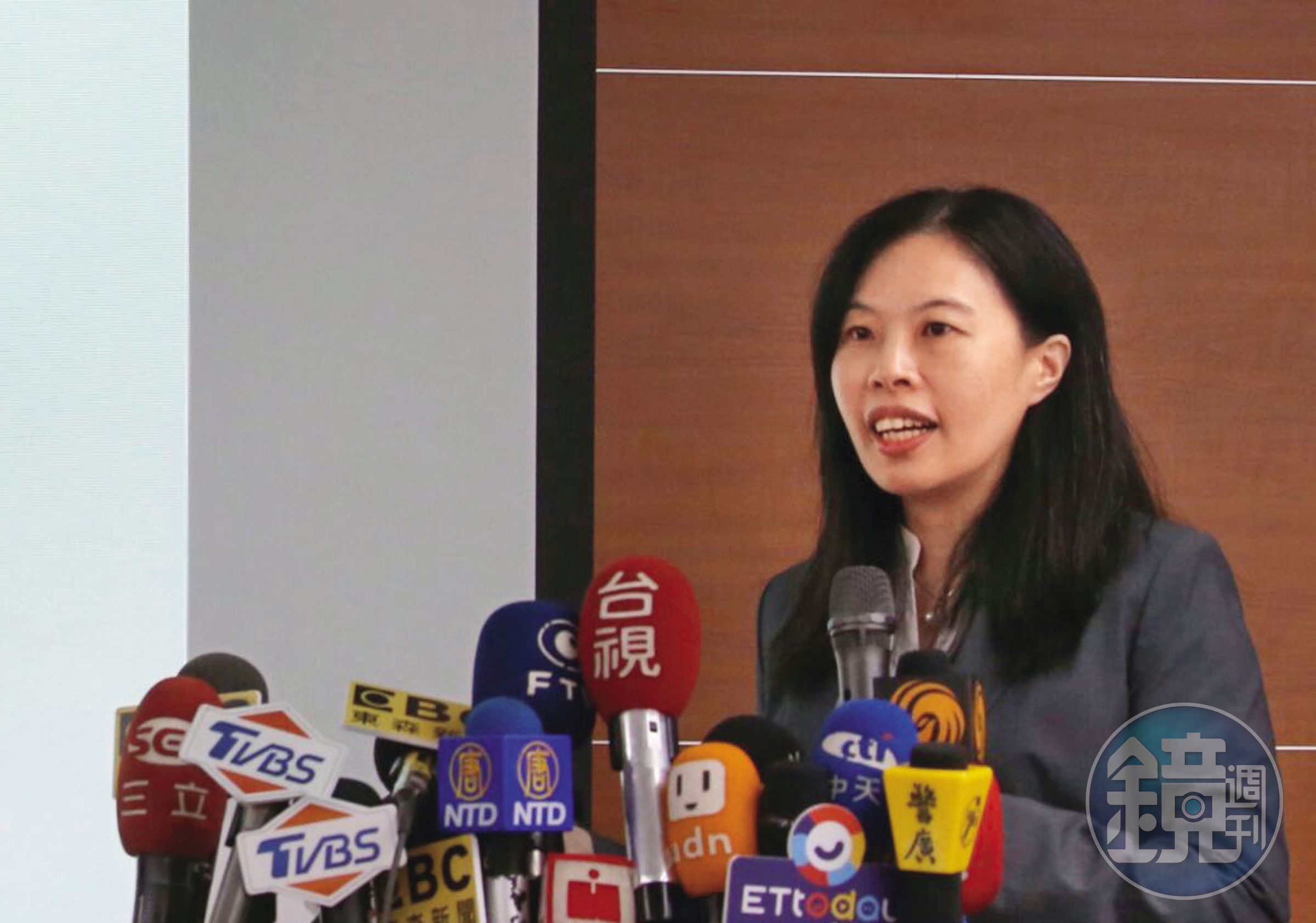 花蓮地檢署檢察長陳佳秀在台北地檢任職時，即開始偵辦翁茂鍾案，升任高檢後著手為諸慶恩平反。