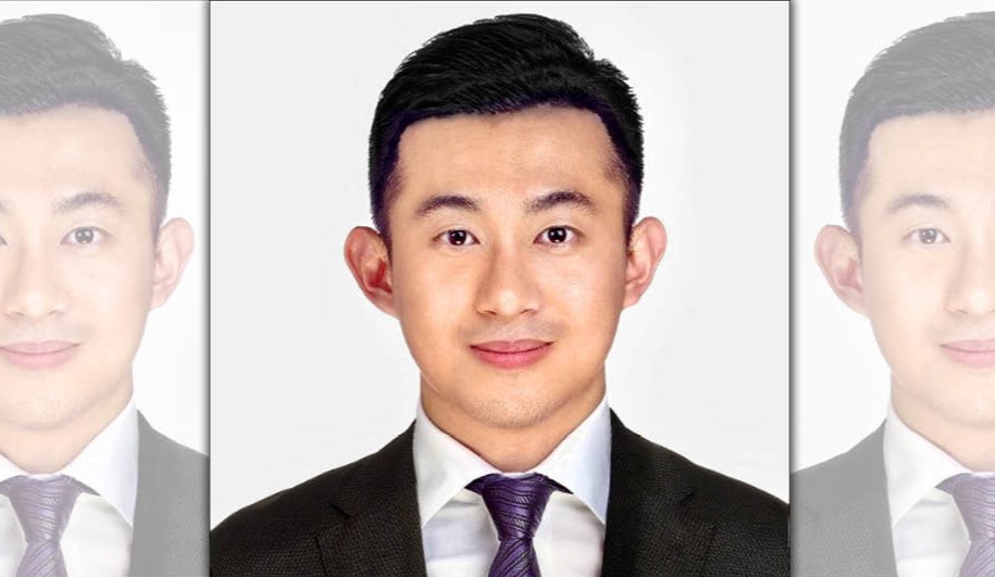 律師游光德因涉及上億元虛擬貨幣詐騙案遭限制出境，如今驚傳已規避電子監控棄保潛逃。（翻攝畫面）