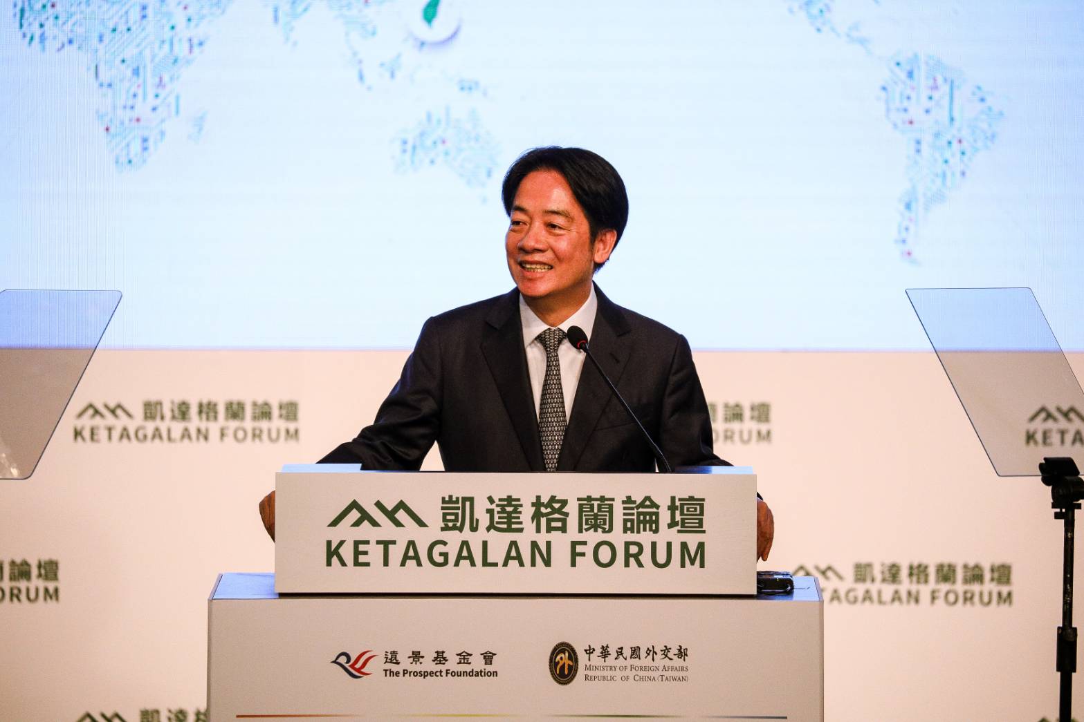 賴清德出席「凱達格蘭論壇：2025印太安全對話開幕式」。