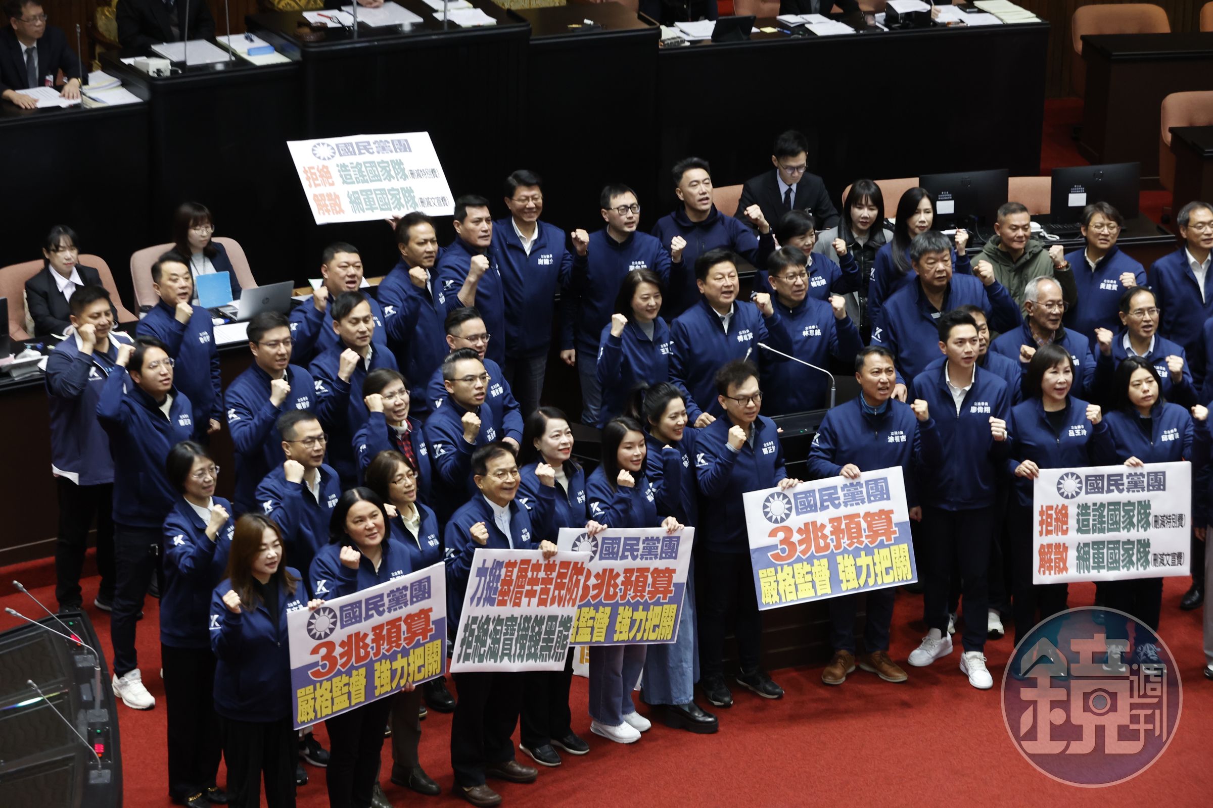 民進黨立委許智傑今po文,批評國民黨「實在是可惡至極」,並列出藍營刪除預算的5點爭議。