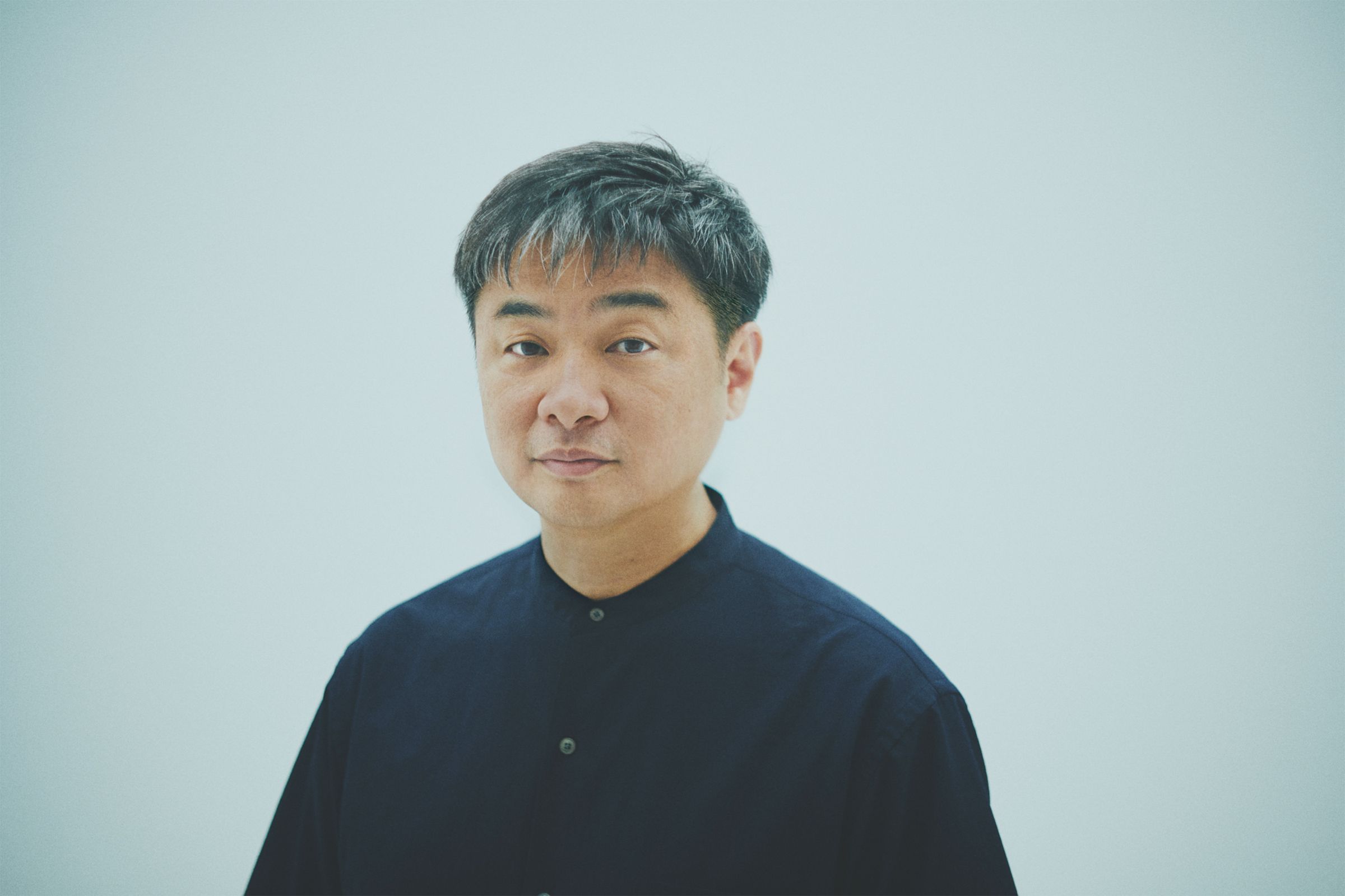 高崎卓馬是日本電通廣告公司的知名創意總監,曾製作無數打動人心的廣告作品。(甲上娛樂提供)