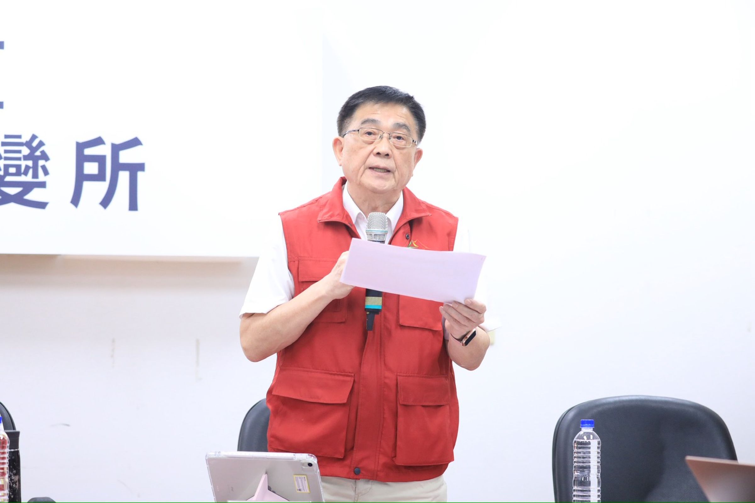 台中市農業局長張敬昌坦言，14日動保處首次到養豬場查看時，因為資訊落差，所以沒有在第一時間採檢送驗。（台中市政府提供）