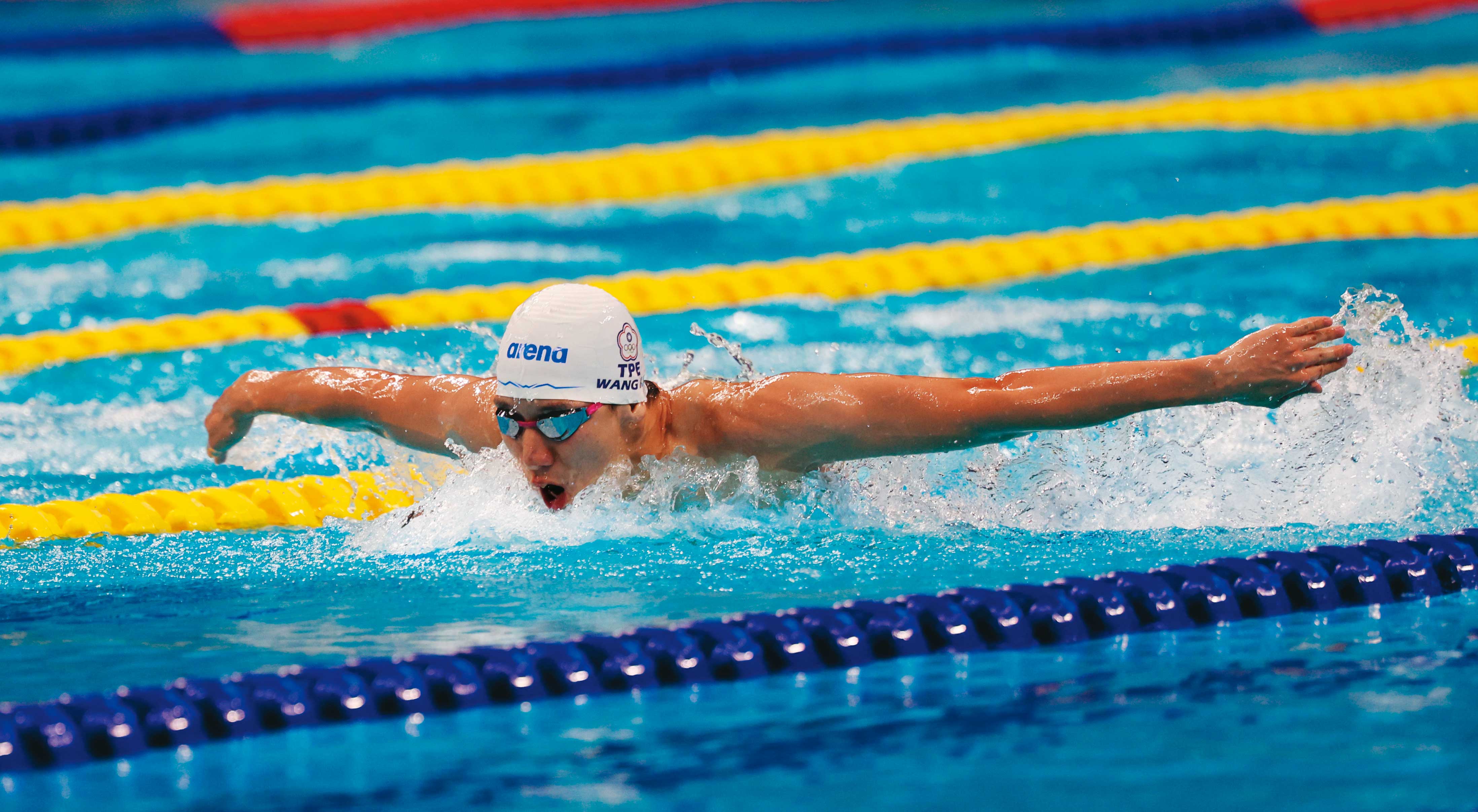 屢刷新紀錄的王冠閎，可望以擅長的蝶式挑戰奧運國家隊最佳成績。（中華奧會提供）