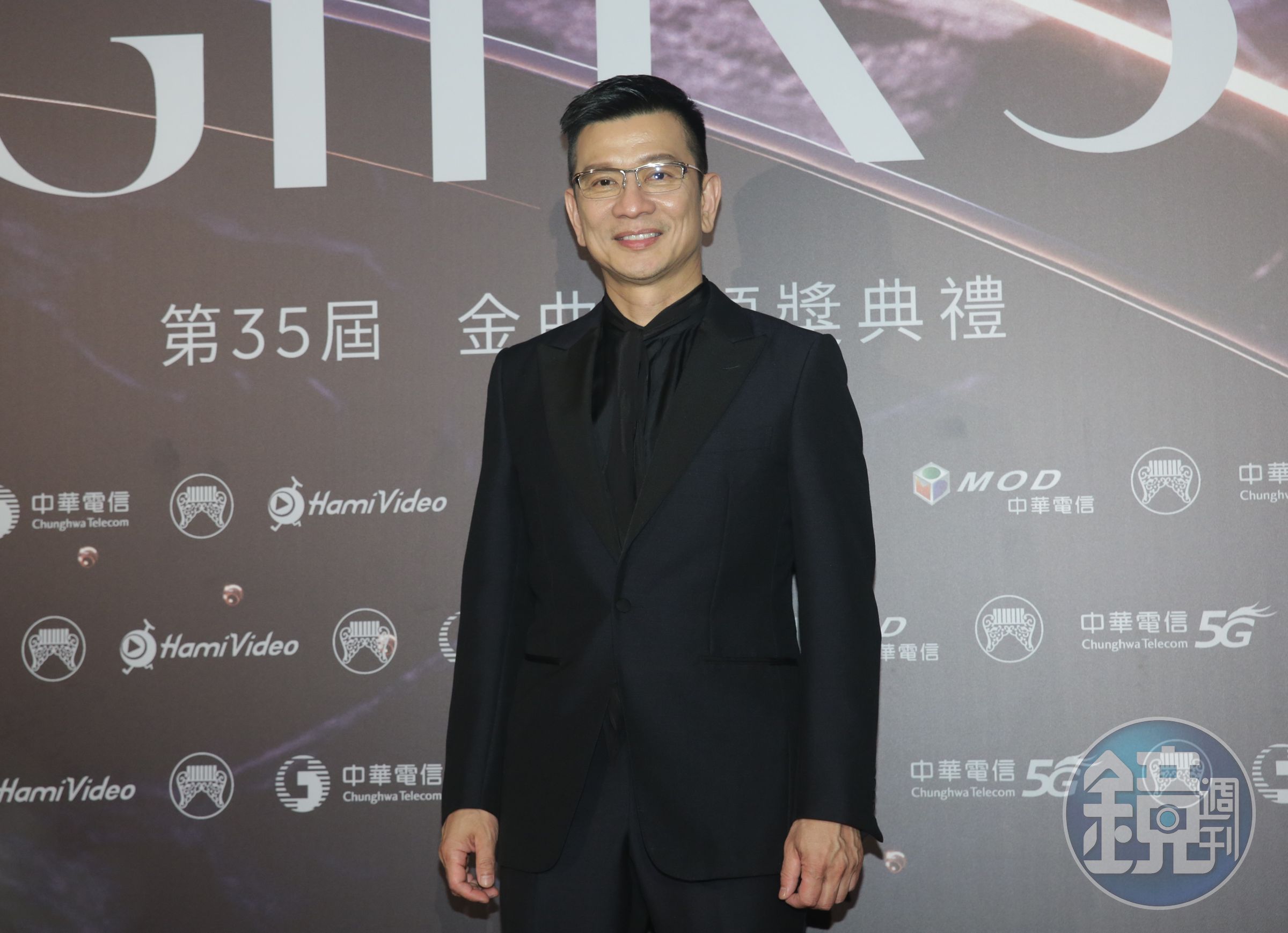 評審團主席陳子鴻說明投票過程。