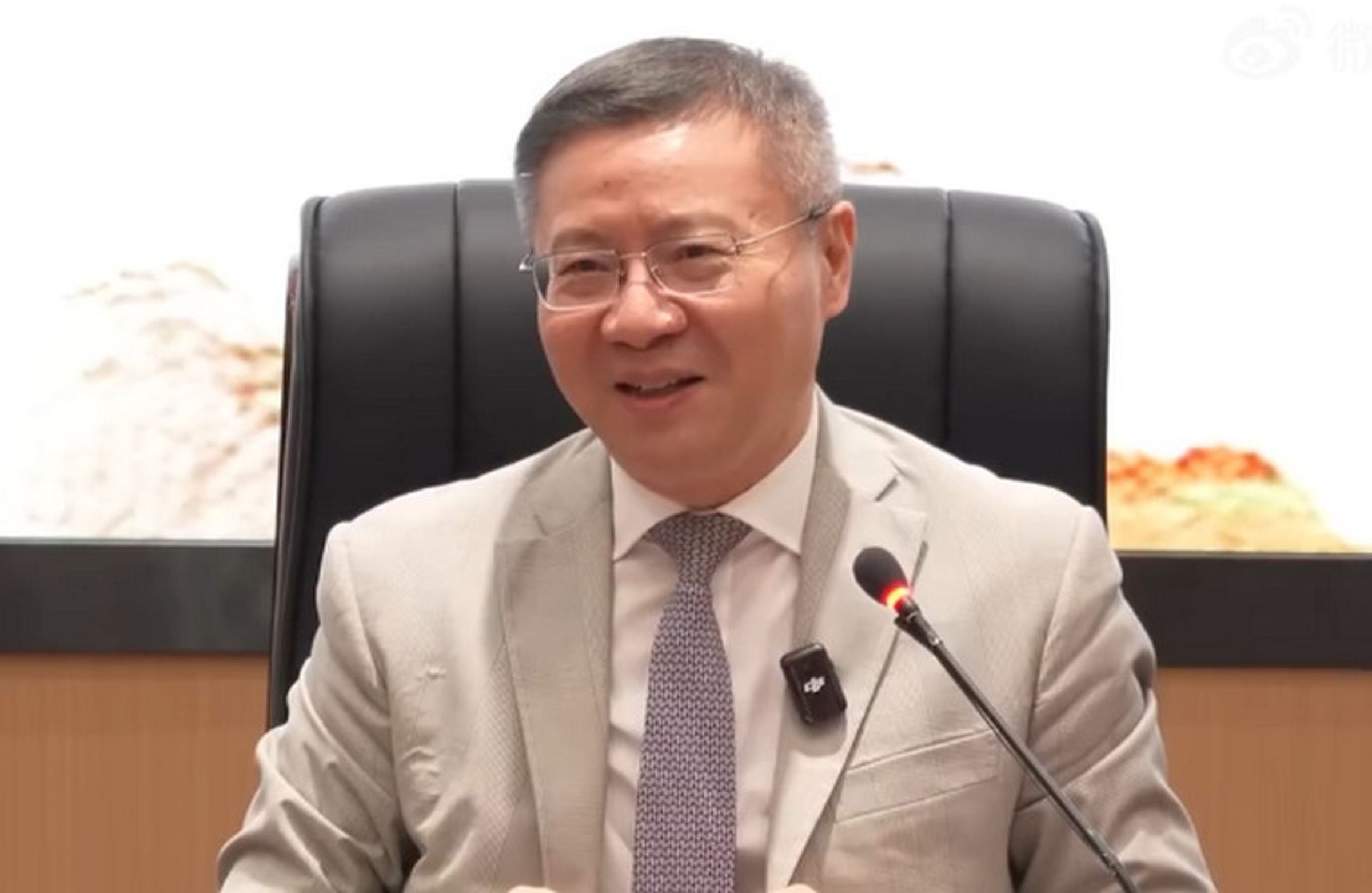 張維為在武漢大學演講時指出，統一後，治理台灣會比治理香港還要容易。（翻攝微博）