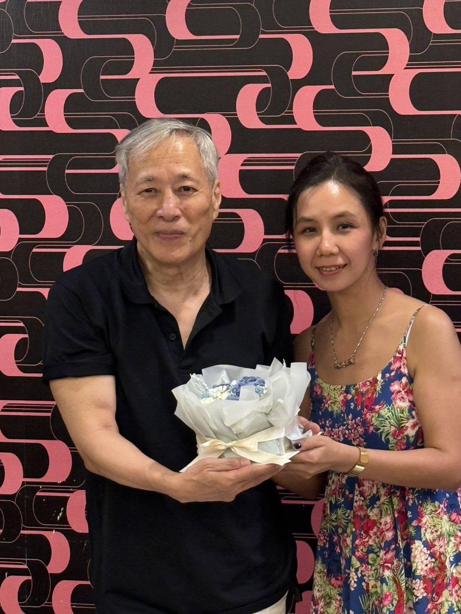 姜厚任和陳苡孋日前公開戀情後，向友人宣布要拍電影。臉書