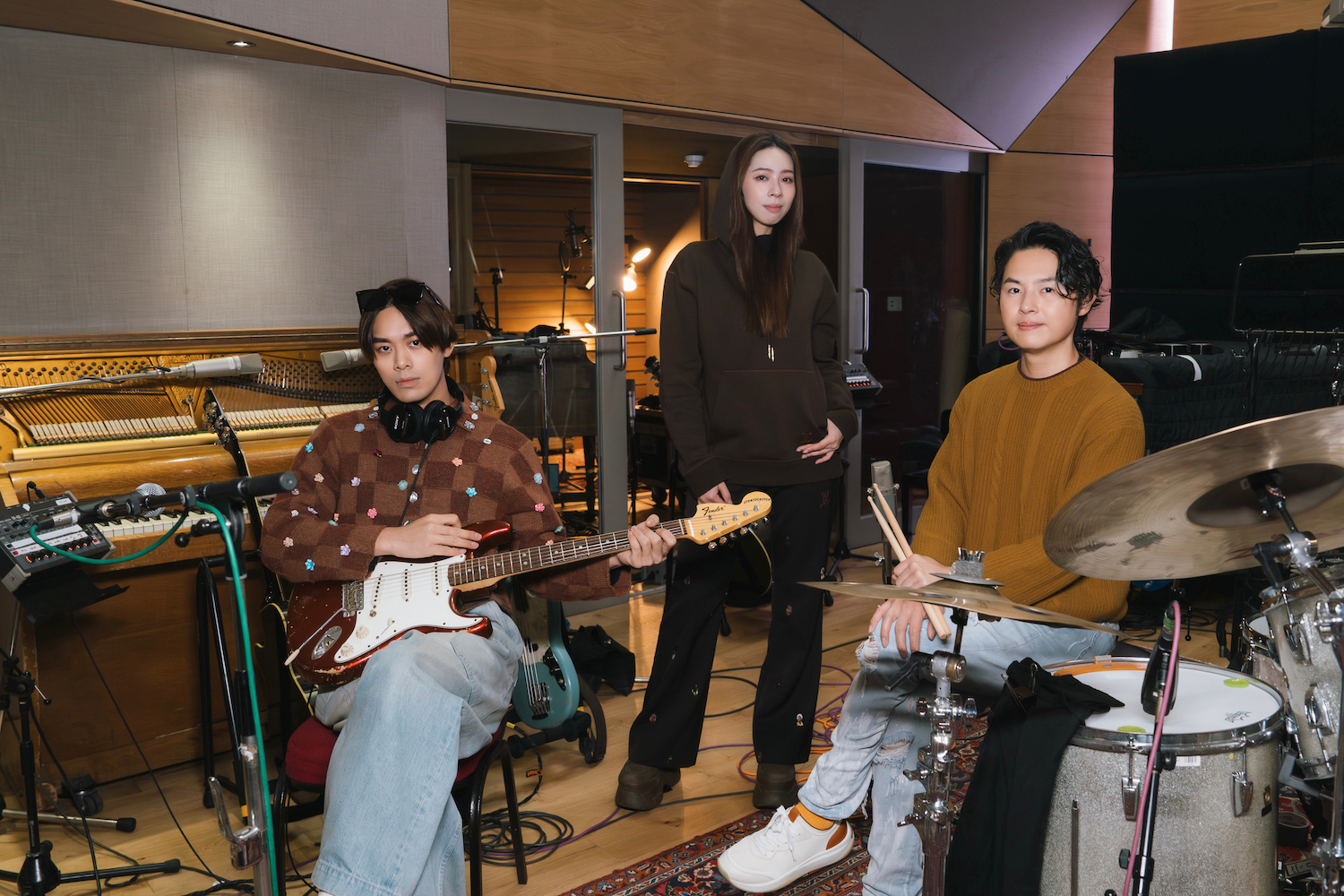 告五人親自擔綱專輯製作人，集結王牌陣容在倫敦錄製新專輯。（相信音樂提供）