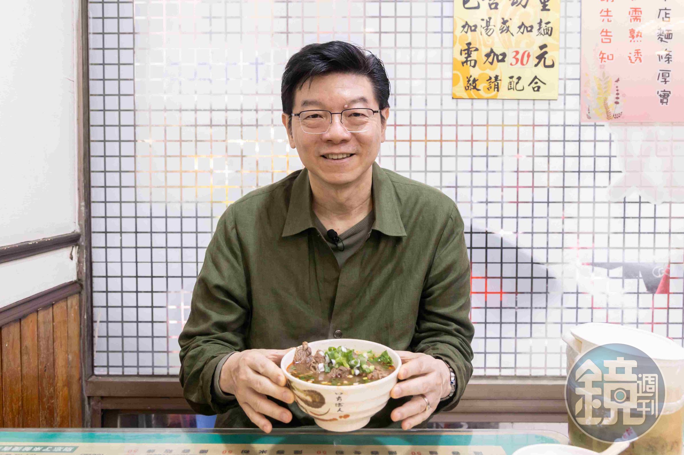 新明牛肉麵是裴社長對牛肉麵的第一印象,是他當兵時就吃的味道。