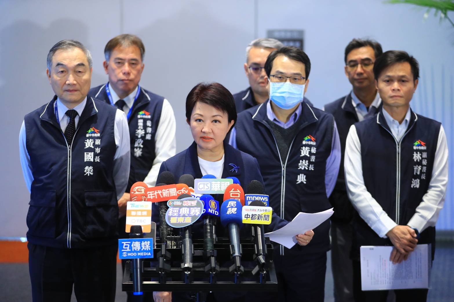 《日本經濟新聞》提到盧秀燕「思考」參選國民黨主席，盧對此回應，「基本上沒有確定」。（台中市政府提供）