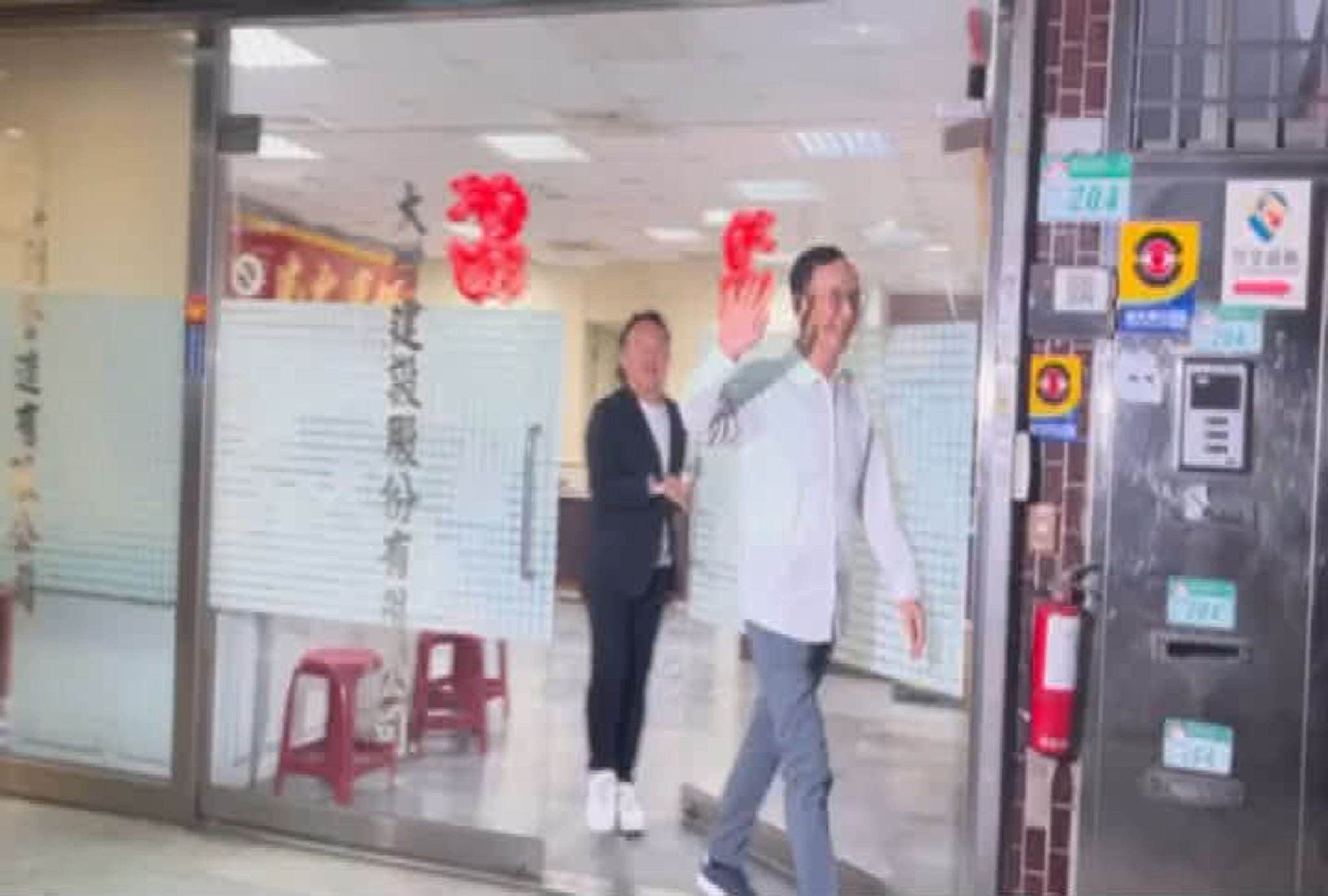 藍白候選人和國民黨主席朱立倫(圖)昨晚進行密會。(翻攝畫面)